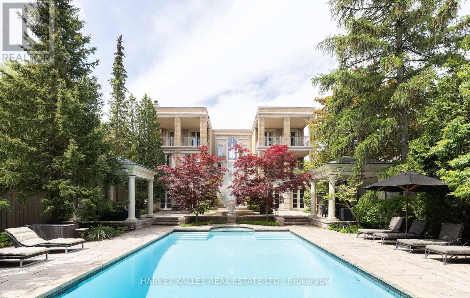 173 DUNVEGAN ROAD, Toronto, Ontario