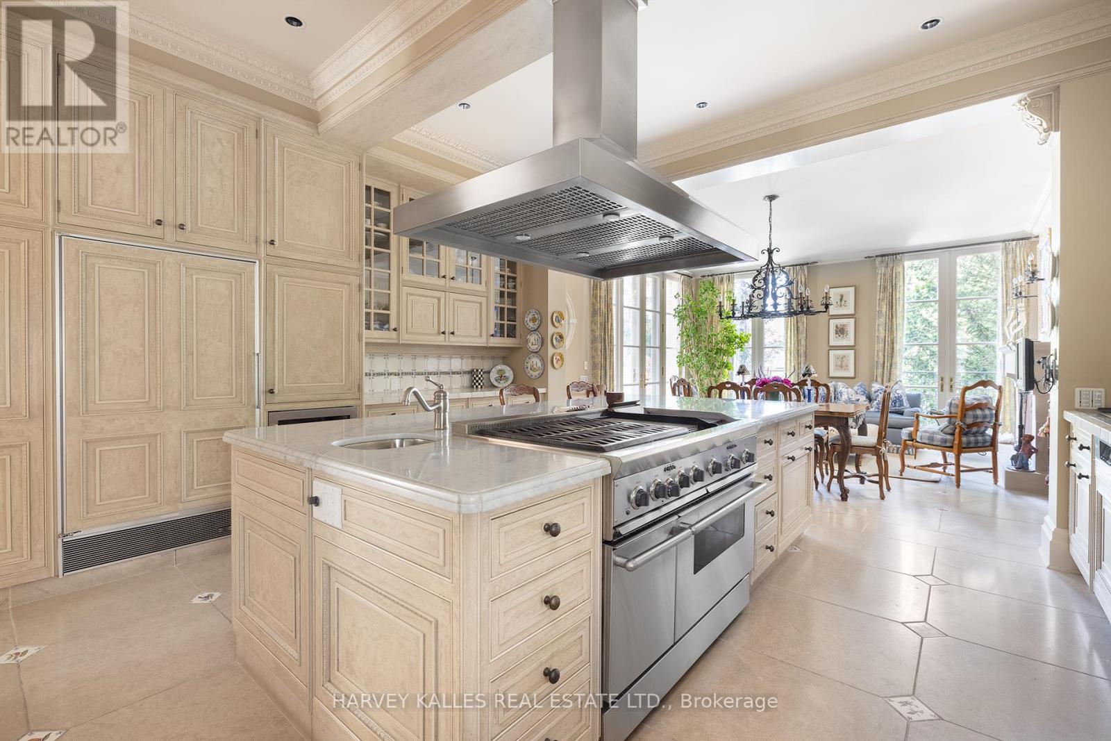 173 Dunvegan Road, Toronto, Ontario  M5P 2P1 - Photo 8 - C13735198