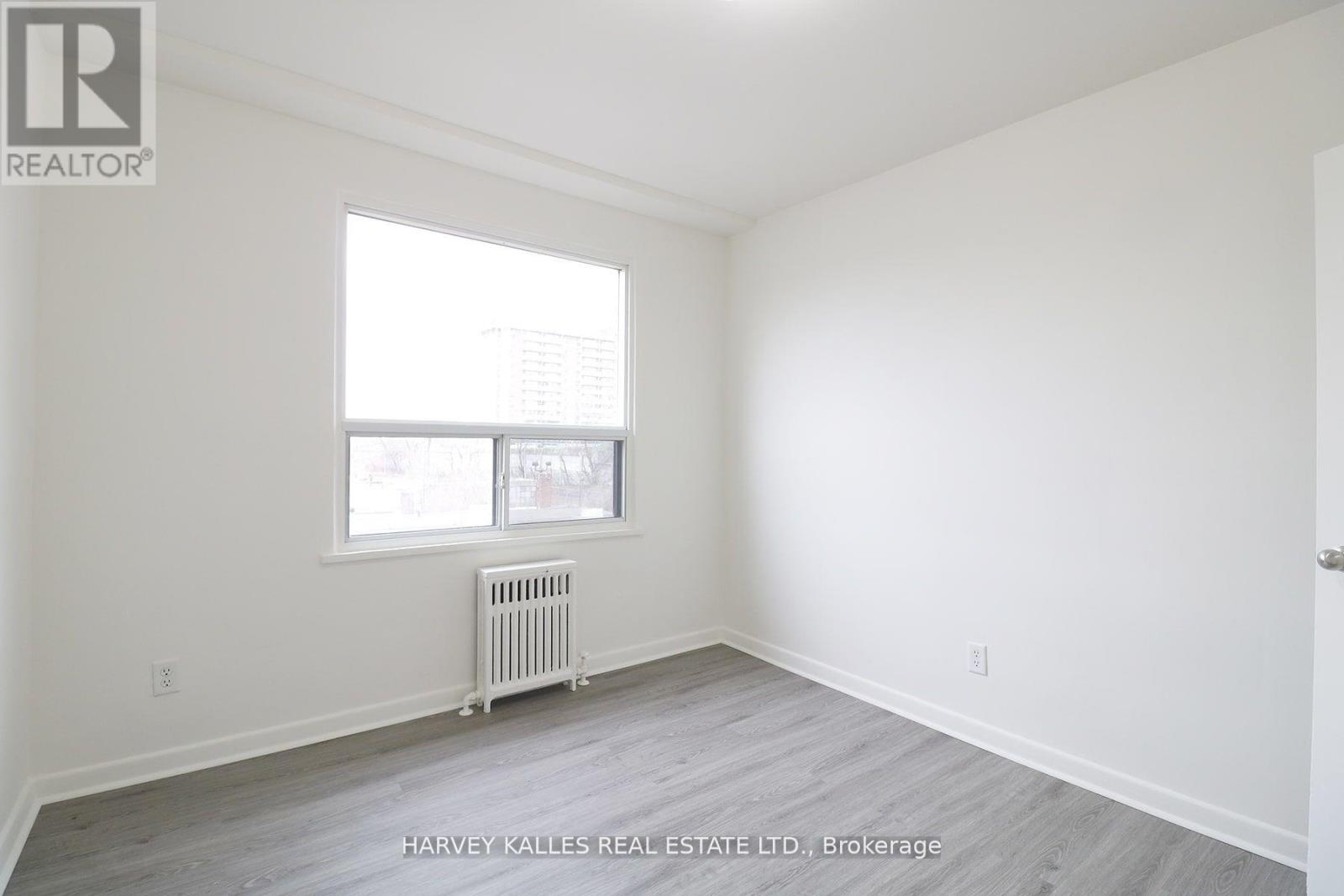 209 - 500 Gilbert Avenue, Toronto, Ontario  M6E 4X5 - Photo 10 - W13735904