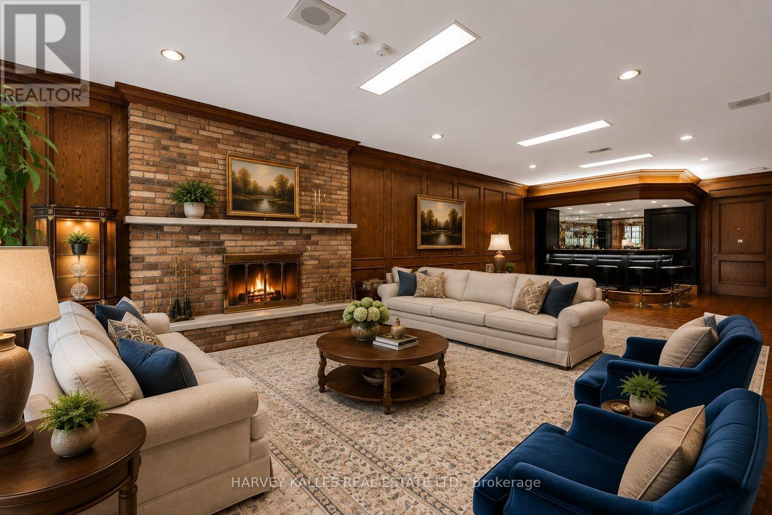 122 Dunvegan Road, Toronto, Ontario  M4V 2R3 - Photo 18 - C13737412