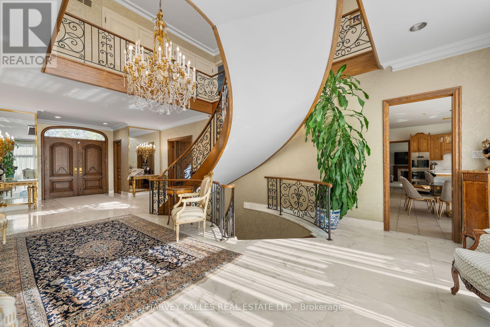 122 Dunvegan Road, Toronto, Ontario  M4V 2R3 - Photo 5 - C13737412