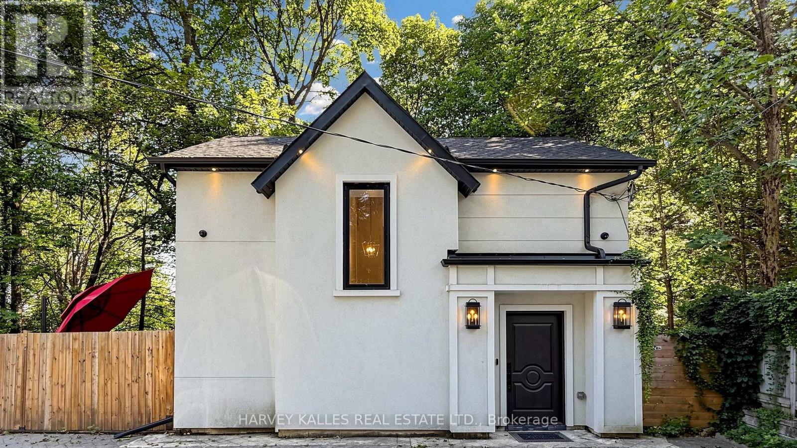 23A DONWOODS DRIVE, Toronto, Ontario