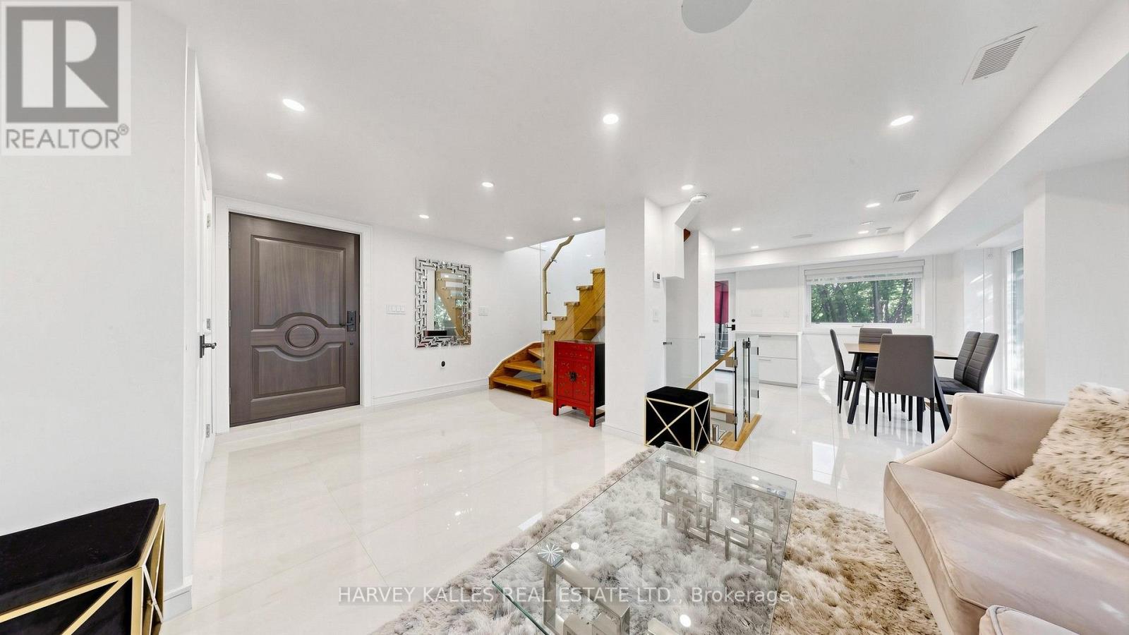 23a Donwoods Drive, Toronto, Ontario  M4N 2E9 - Photo 4 - C13737468