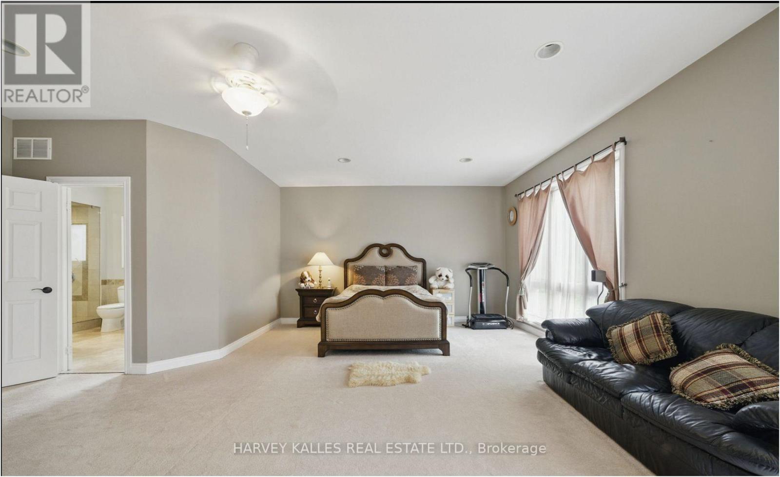 55 Denham Drive, Richmond Hill, Ontario L4C 6H8 - Photo 19 - N13740002