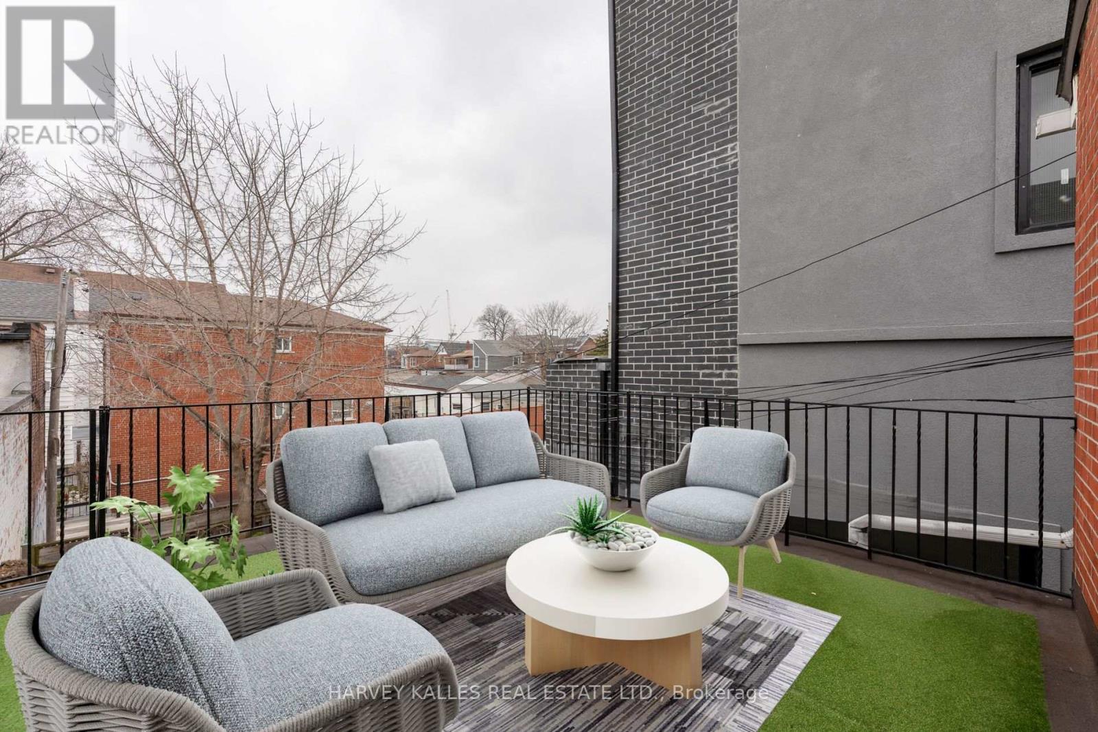 2 - 210 Christie Street, Toronto, Ontario M6G 3B7 - Photo 8 - W13742576