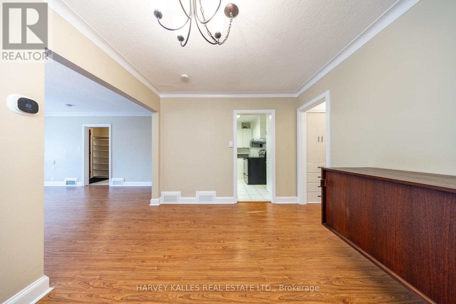 Main - 222 Joicey Boulevard, Toronto, Ontario M5M 2V5 - Photo 20 - C13742748