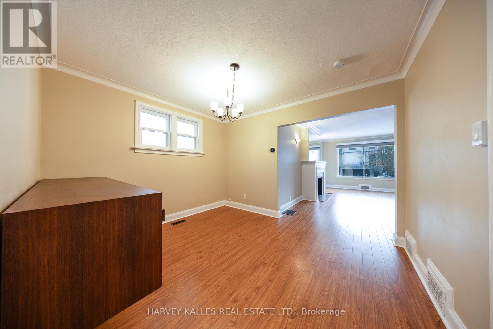 Main - 222 Joicey Boulevard, Toronto, Ontario M5M 2V5 - Photo 21 - C13742748