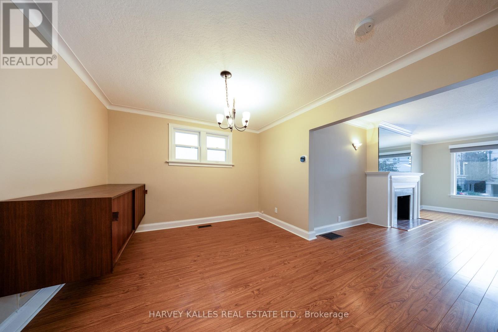 Main - 222 Joicey Boulevard, Toronto, Ontario M5M 2V5 - Photo 23 - C13742748