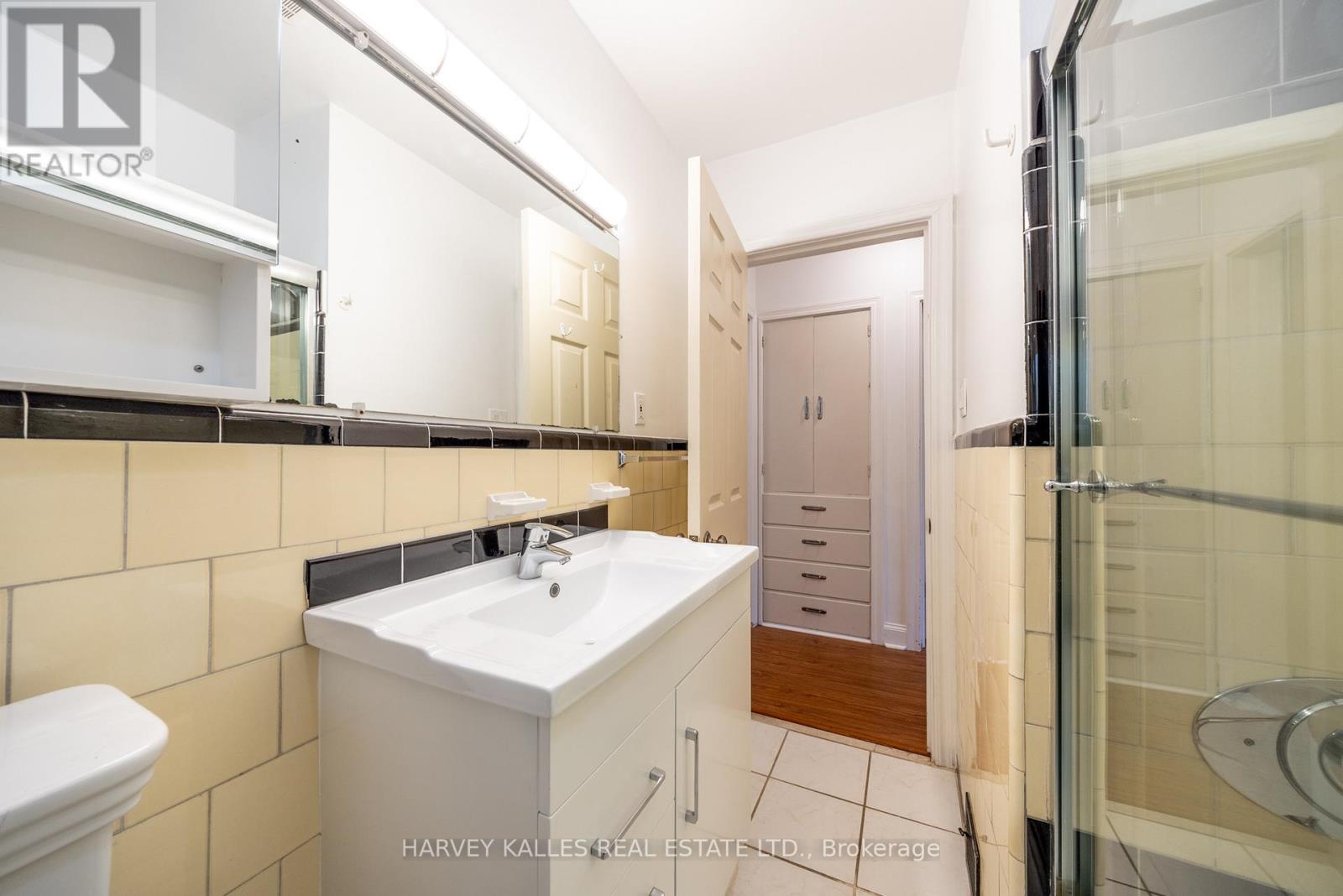 Main - 222 Joicey Boulevard, Toronto, Ontario M5M 2V5 - Photo 26 - C13742748