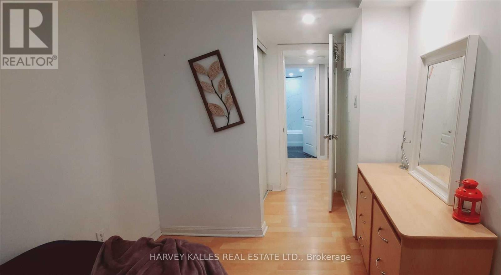220 - 28 Douro Street, Toronto, Ontario  M6K 3M4 - Photo 18 - C13743304