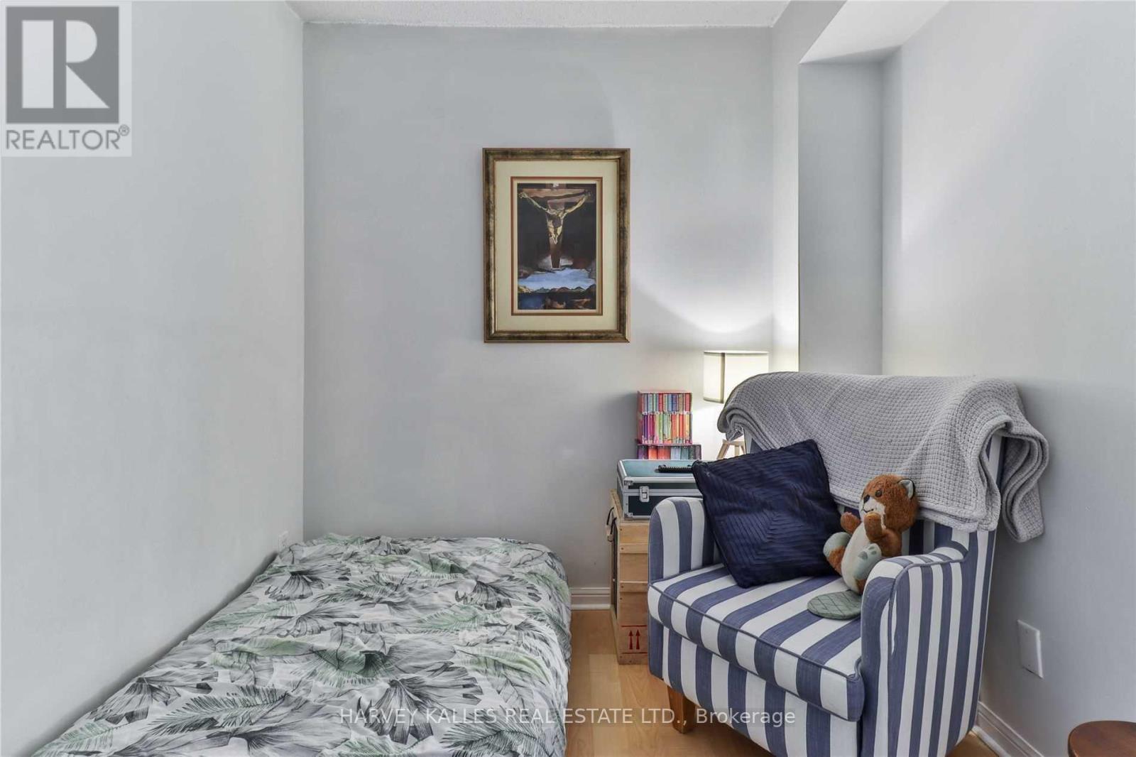 220 - 28 Douro Street, Toronto, Ontario  M6K 3M4 - Photo 19 - C13743304
