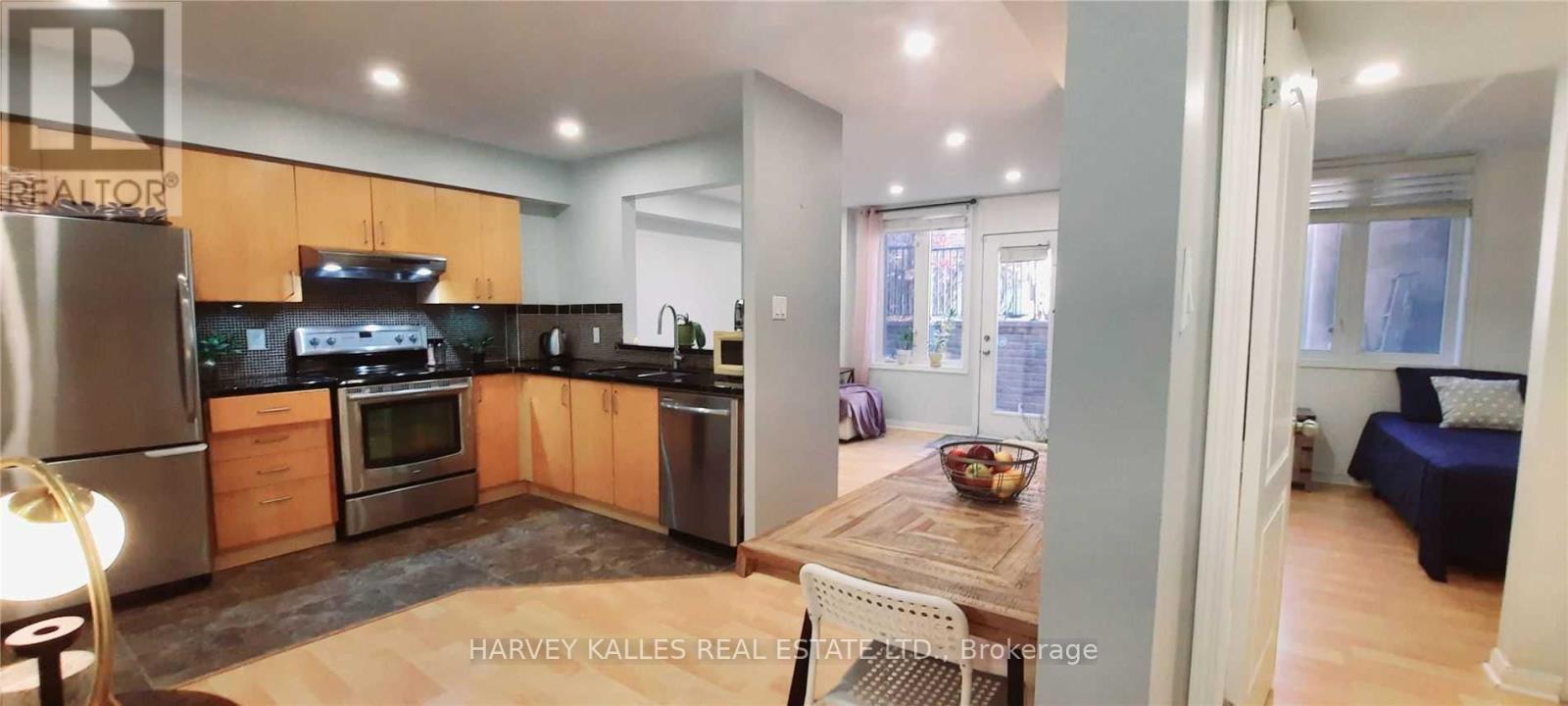 220 - 28 Douro Street, Toronto, Ontario  M6K 3M4 - Photo 8 - C13743304