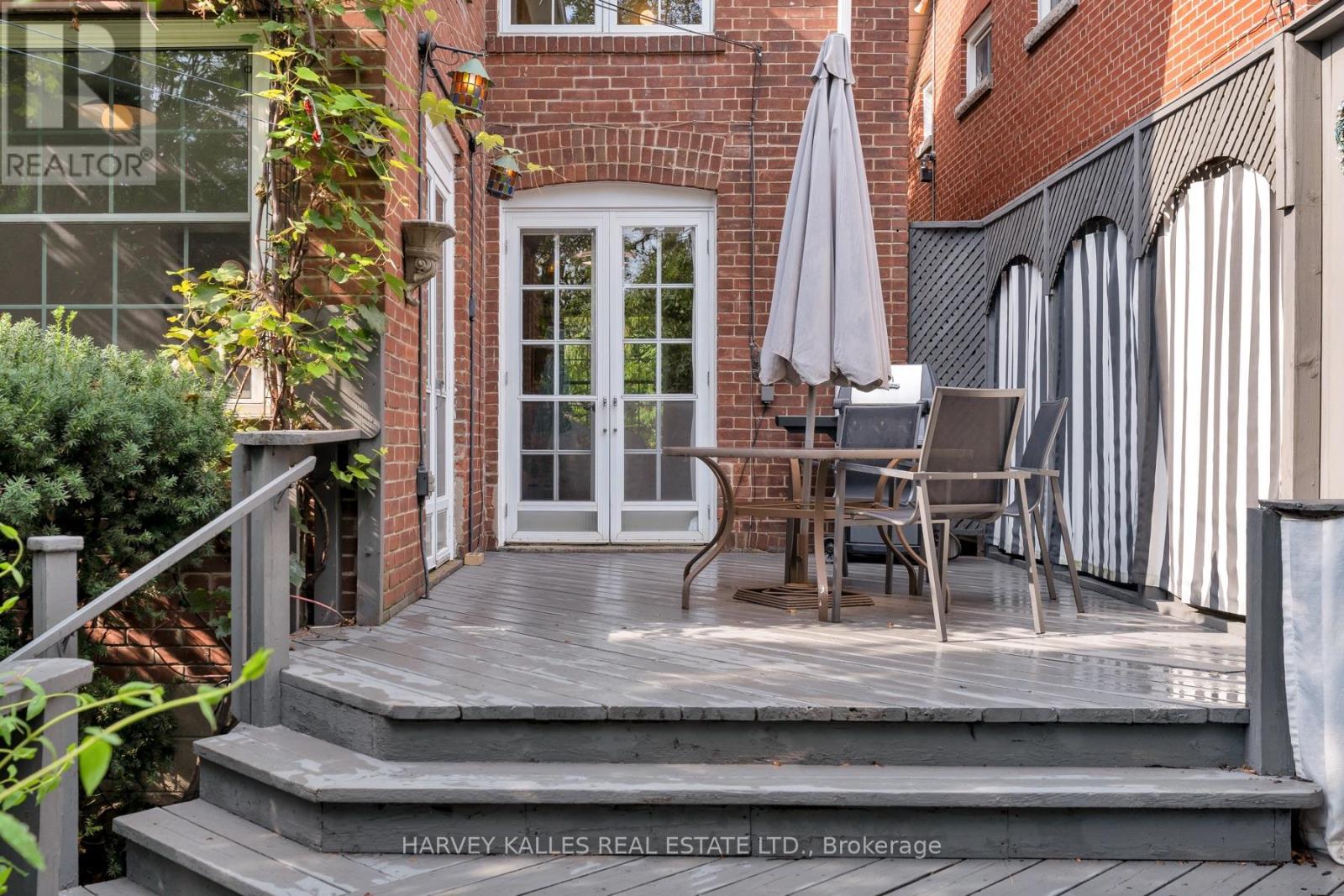 61 Queens Drive, Toronto, Ontario  M9N 2H5 - Photo 39 - W13743474