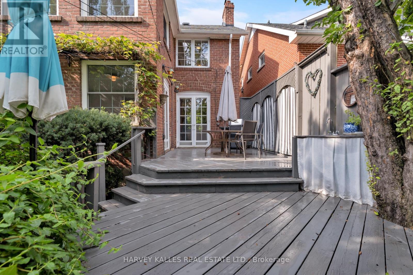 61 Queens Drive, Toronto, Ontario  M9N 2H5 - Photo 40 - W13743474