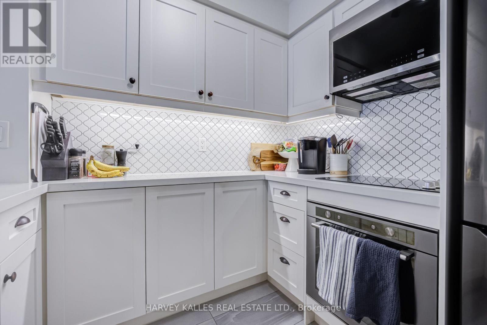 1801 - 50 Lynn Williams Street, Toronto, Ontario M6K 3R9 - Photo 4 - C13746528
