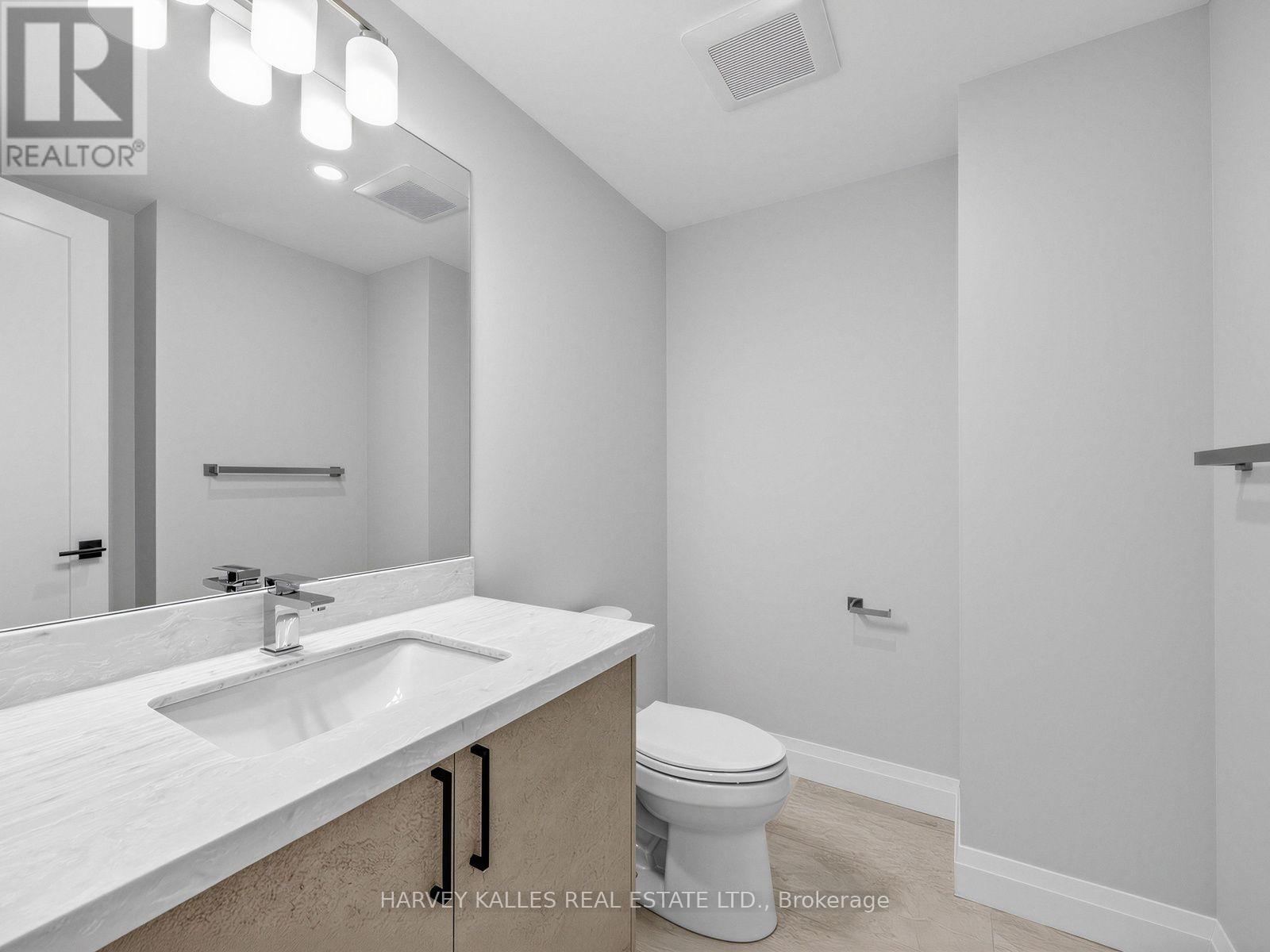 2 - 102 Shaver Avenue N, Toronto, Ontario  M9B 4N7 - Photo 6 - W13746644