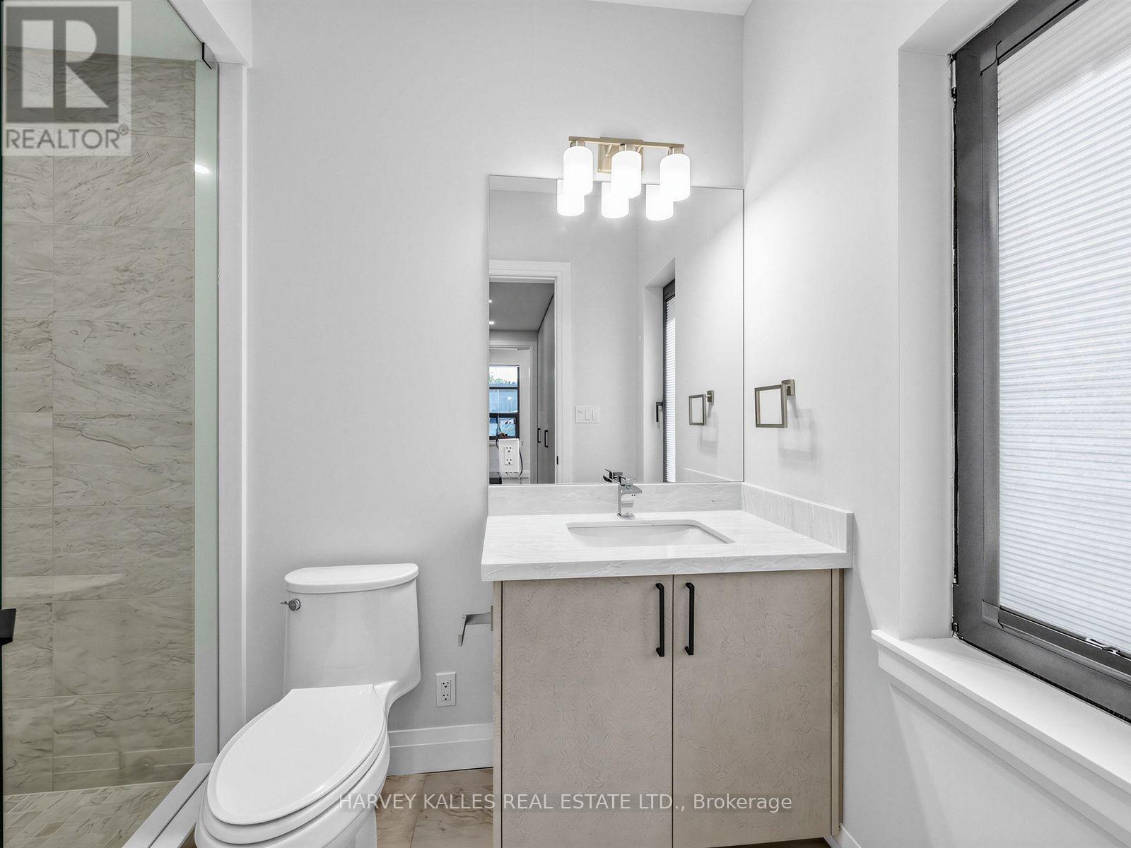 2 - 102 Shaver Avenue N, Toronto, Ontario  M9B 4N7 - Photo 9 - W13746644