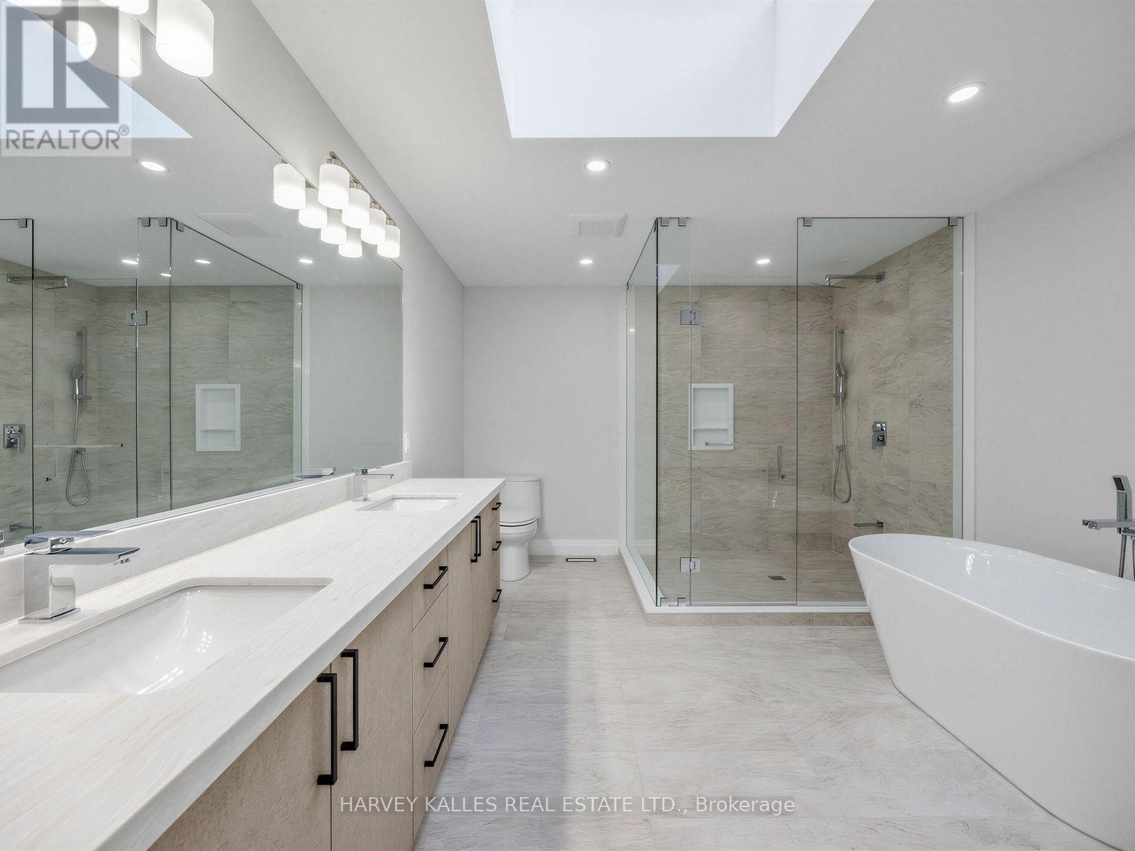 3 - 102 Shaver Avenue N, Toronto, Ontario  M9B 4N7 - Photo 14 - W13746820
