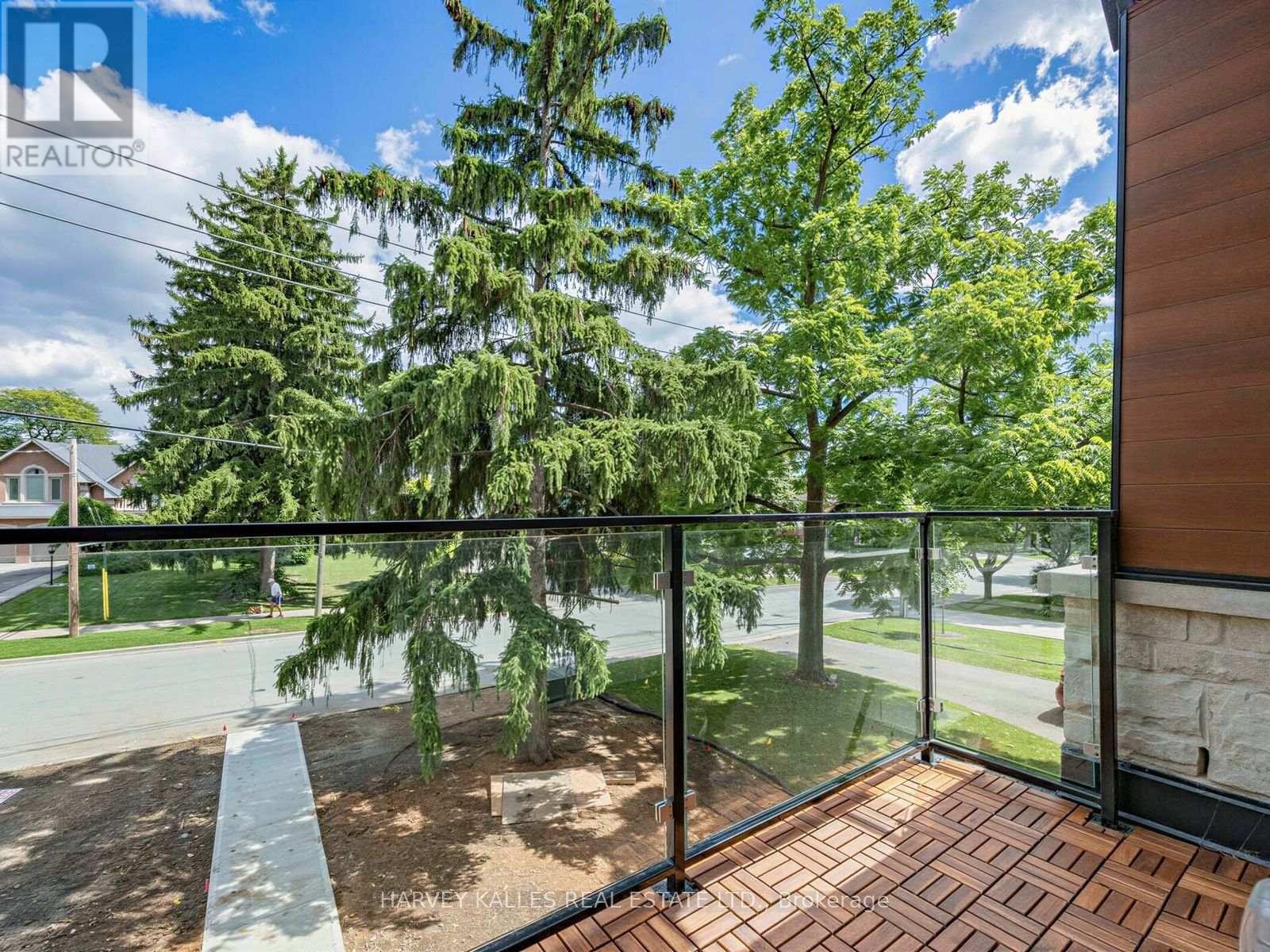 3 - 102 Shaver Avenue N, Toronto, Ontario  M9B 4N7 - Photo 6 - W13746820