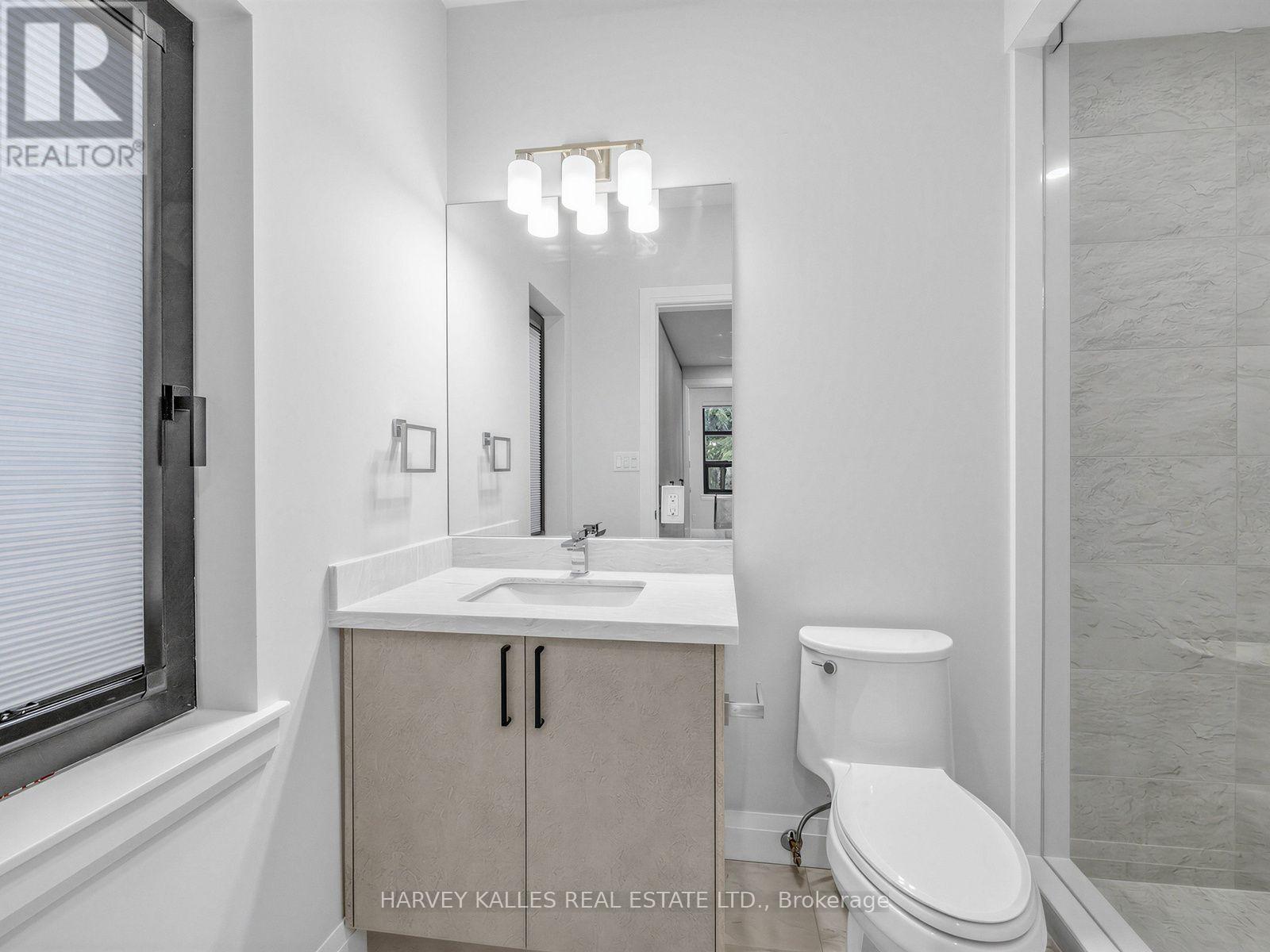3 - 102 Shaver Avenue N, Toronto, Ontario  M9B 4N7 - Photo 9 - W13746820