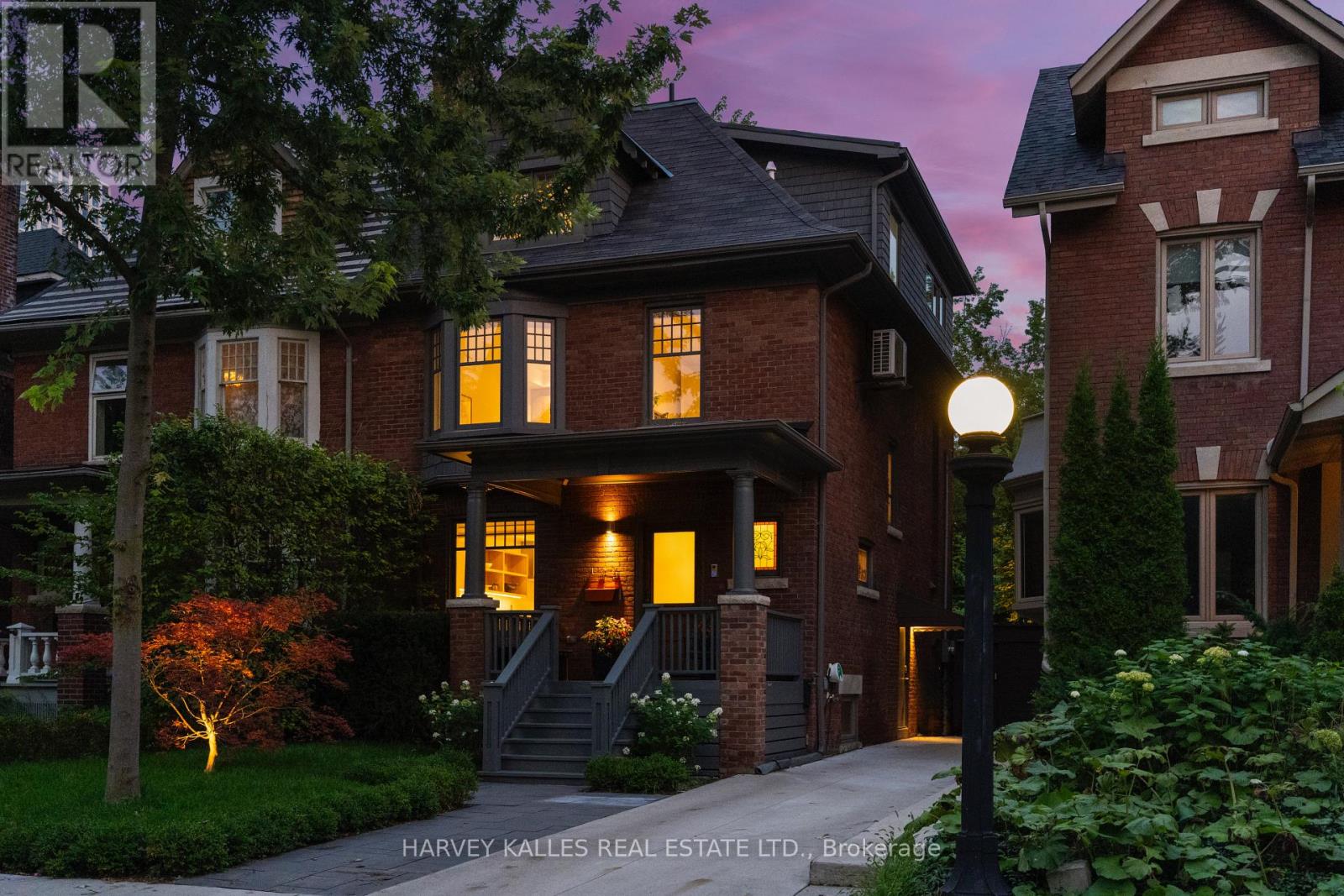 497 PALMERSTON BOULEVARD, Toronto, Ontario