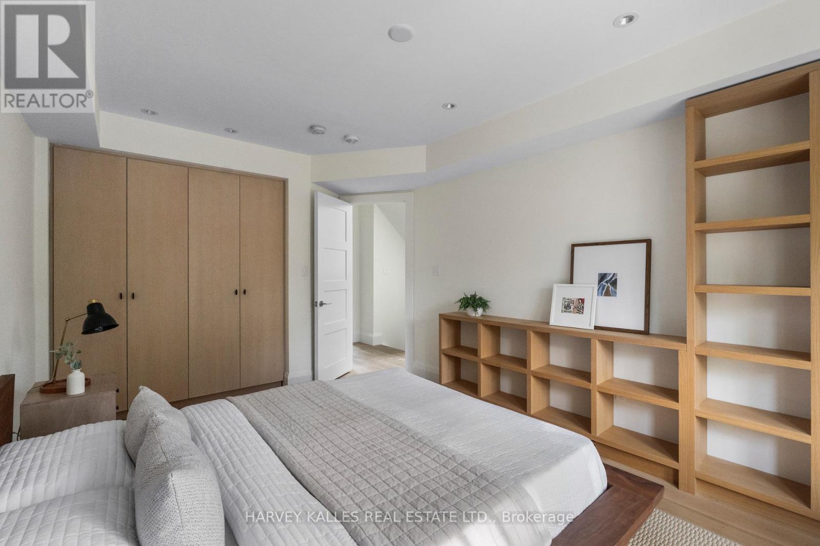 497 Palmerston Boulevard, Toronto, Ontario M6G 2P2 - Photo 19 - C13751854