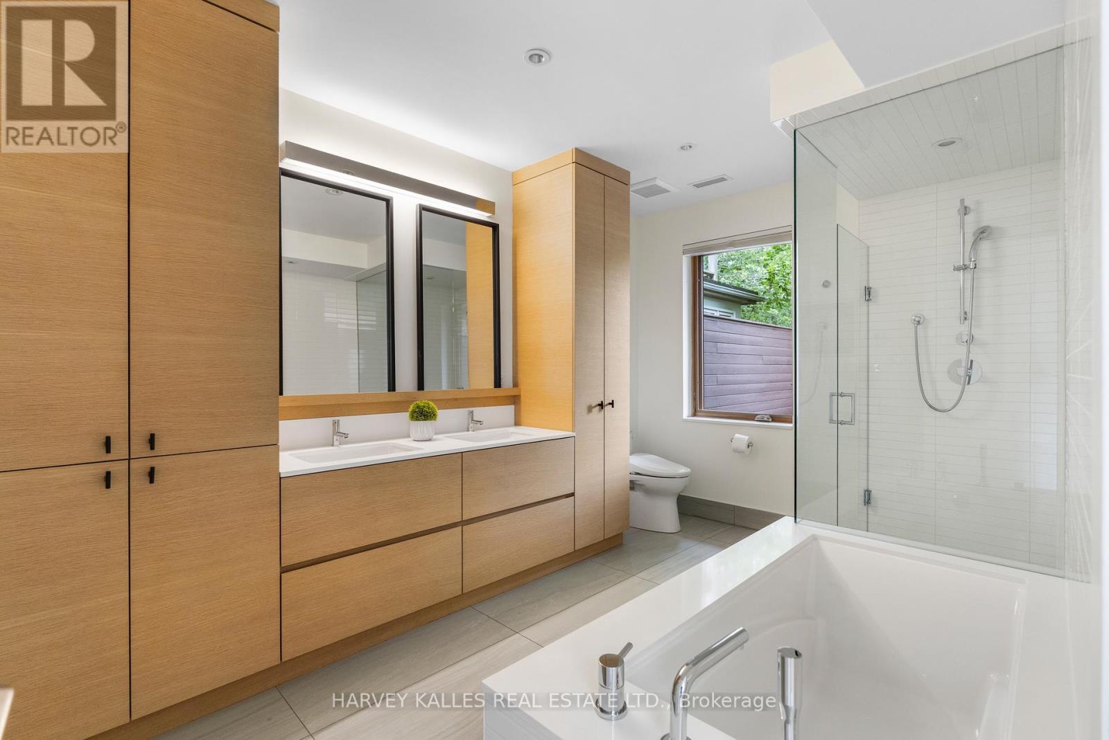 497 Palmerston Boulevard, Toronto, Ontario M6G 2P2 - Photo 23 - C13751854