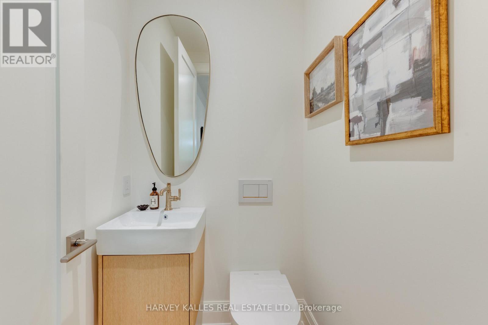 32 Evergreen Gardens, Toronto, Ontario M4G 1C5 - Photo 22 - C13752418