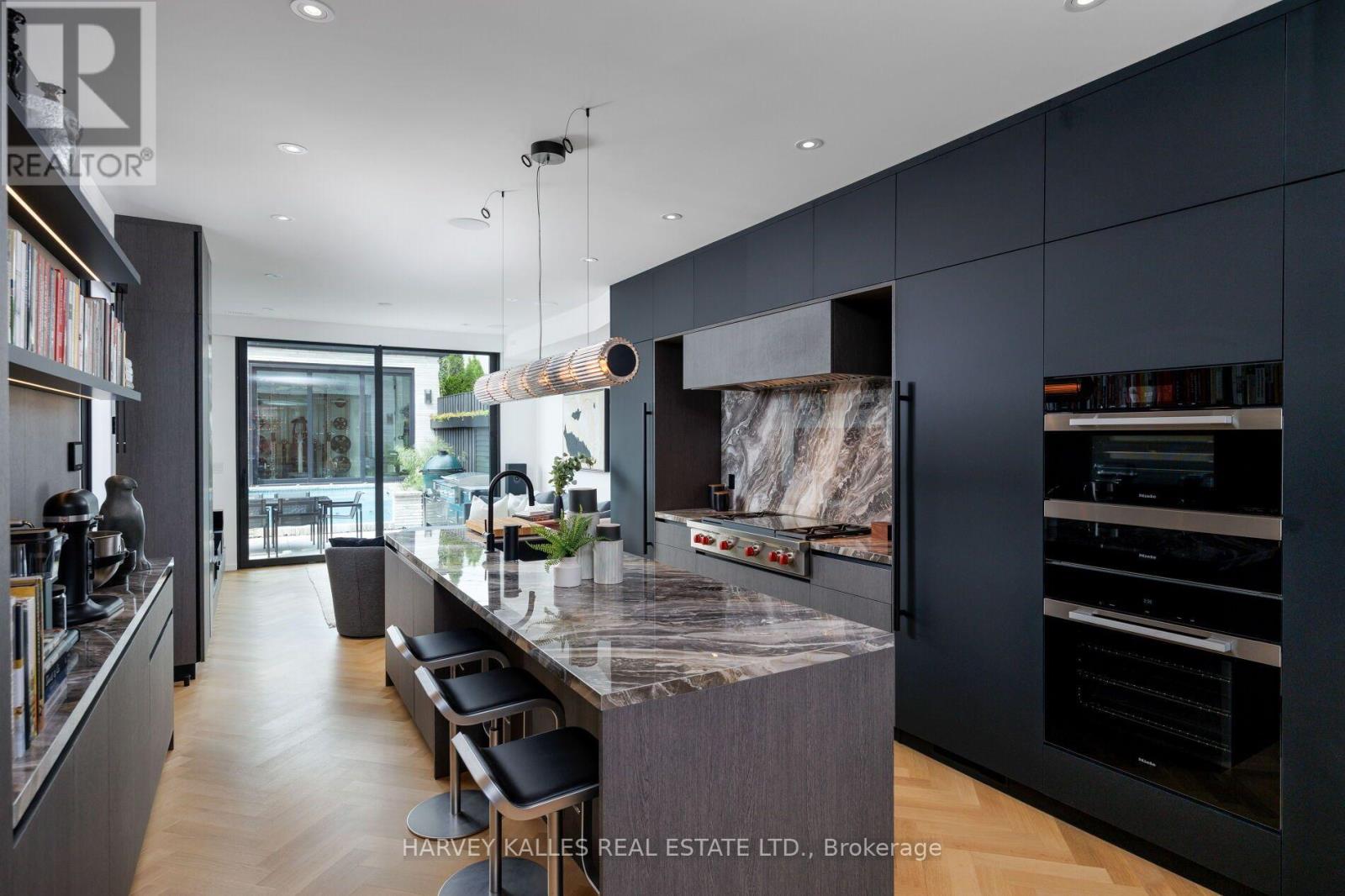 22 Foxley Street, Toronto, Ontario M6J 1R1 - Photo 10 - C13752484