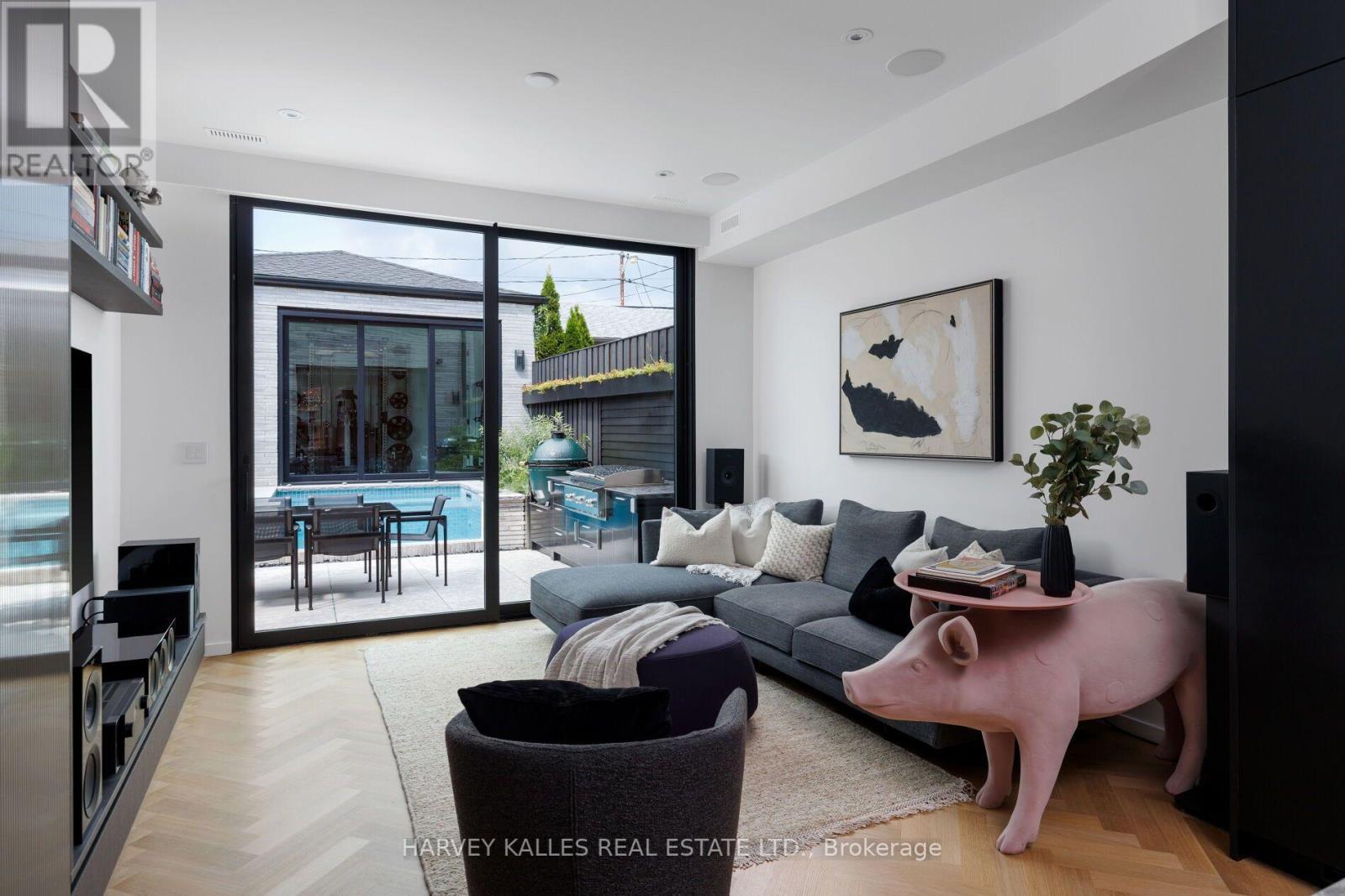 22 Foxley Street, Toronto, Ontario M6J 1R1 - Photo 14 - C13752484