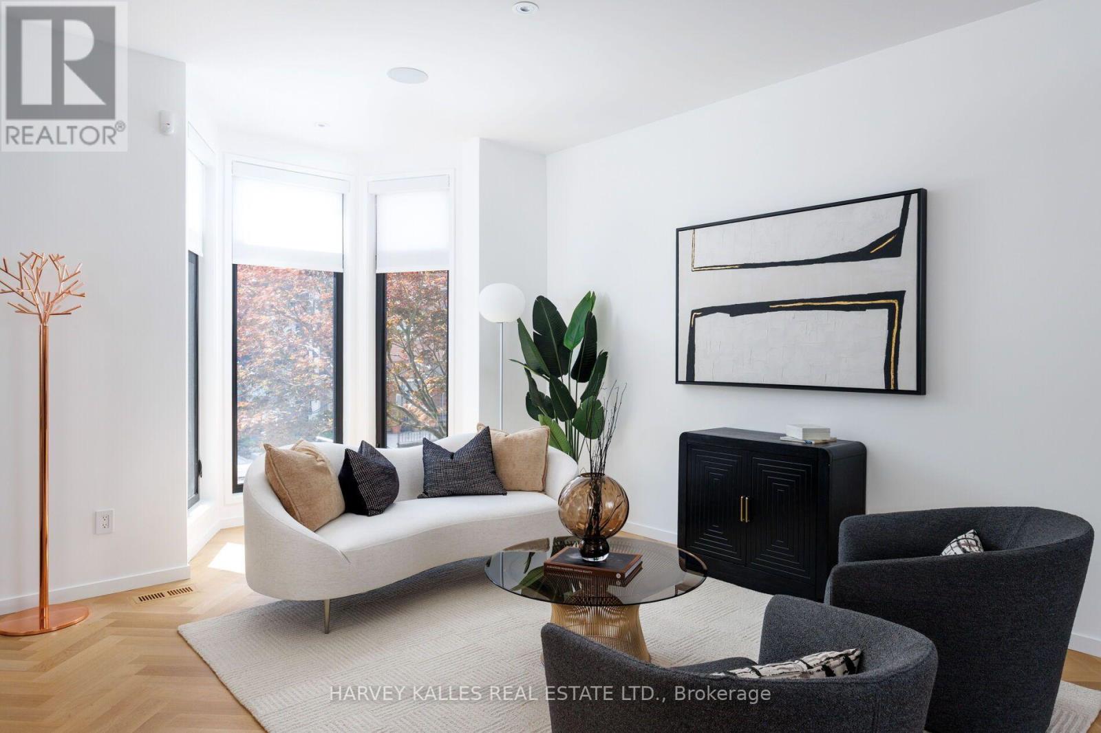 22 Foxley Street, Toronto, Ontario M6J 1R1 - Photo 5 - C13752484