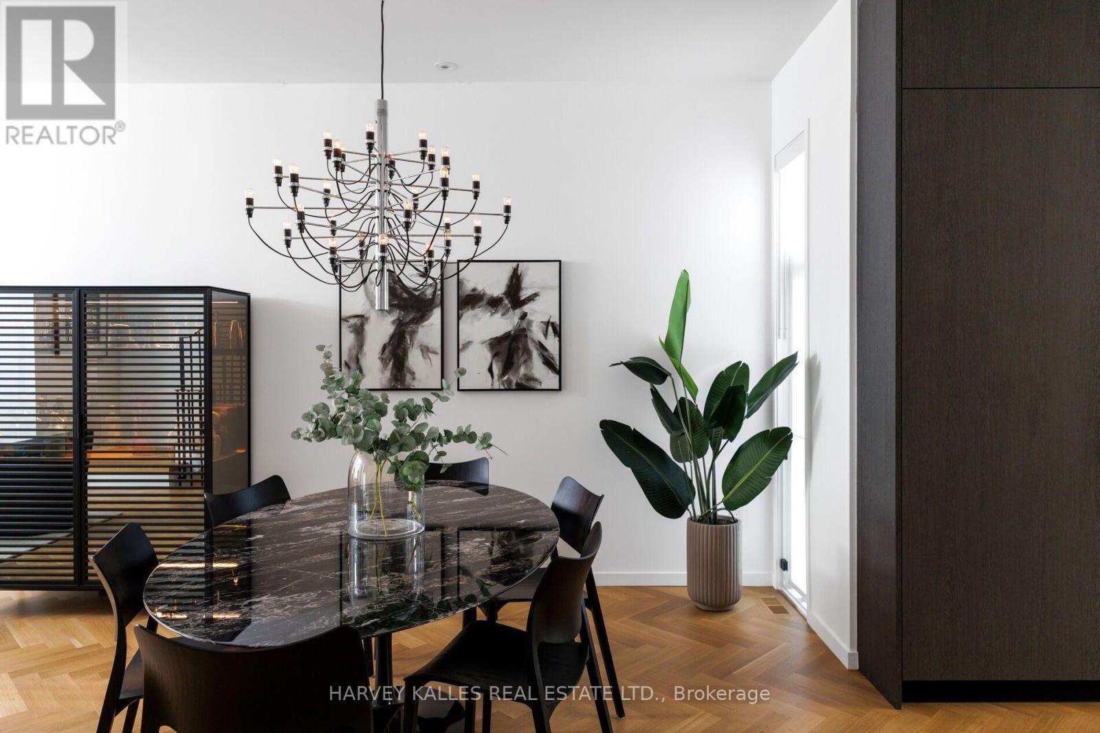 22 Foxley Street, Toronto, Ontario M6J 1R1 - Photo 7 - C13752484
