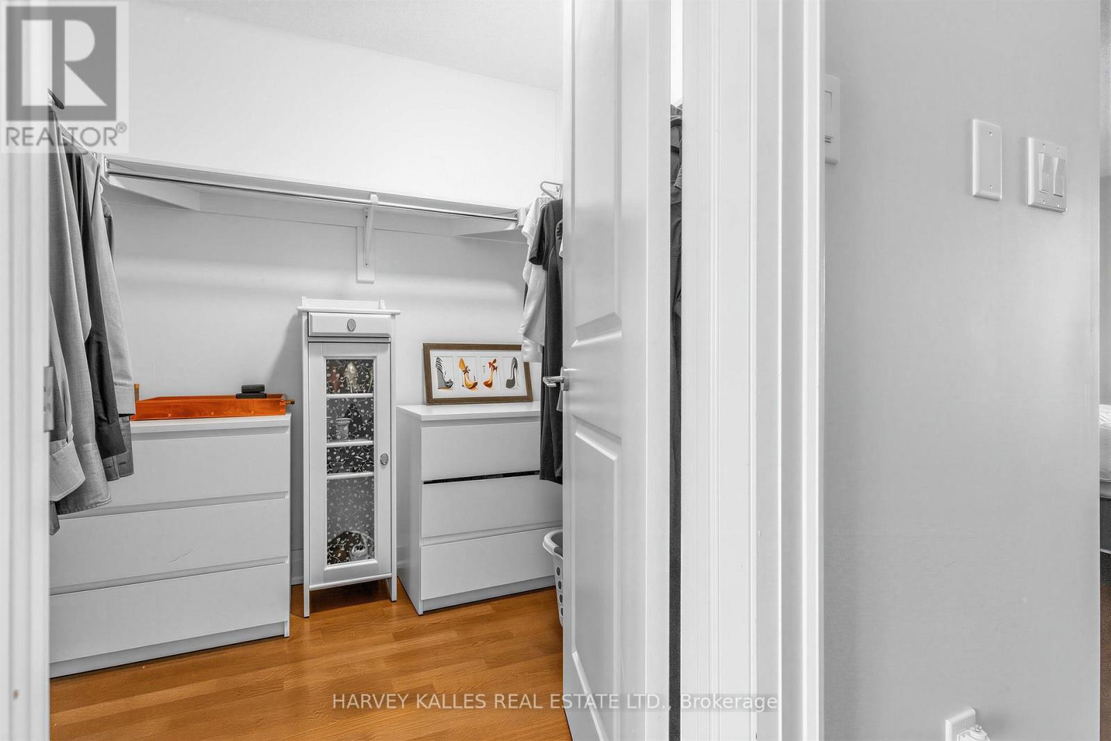 18 Sargent Lane, Toronto, Ontario  M4E 3T9 - Photo 16 - E13754694