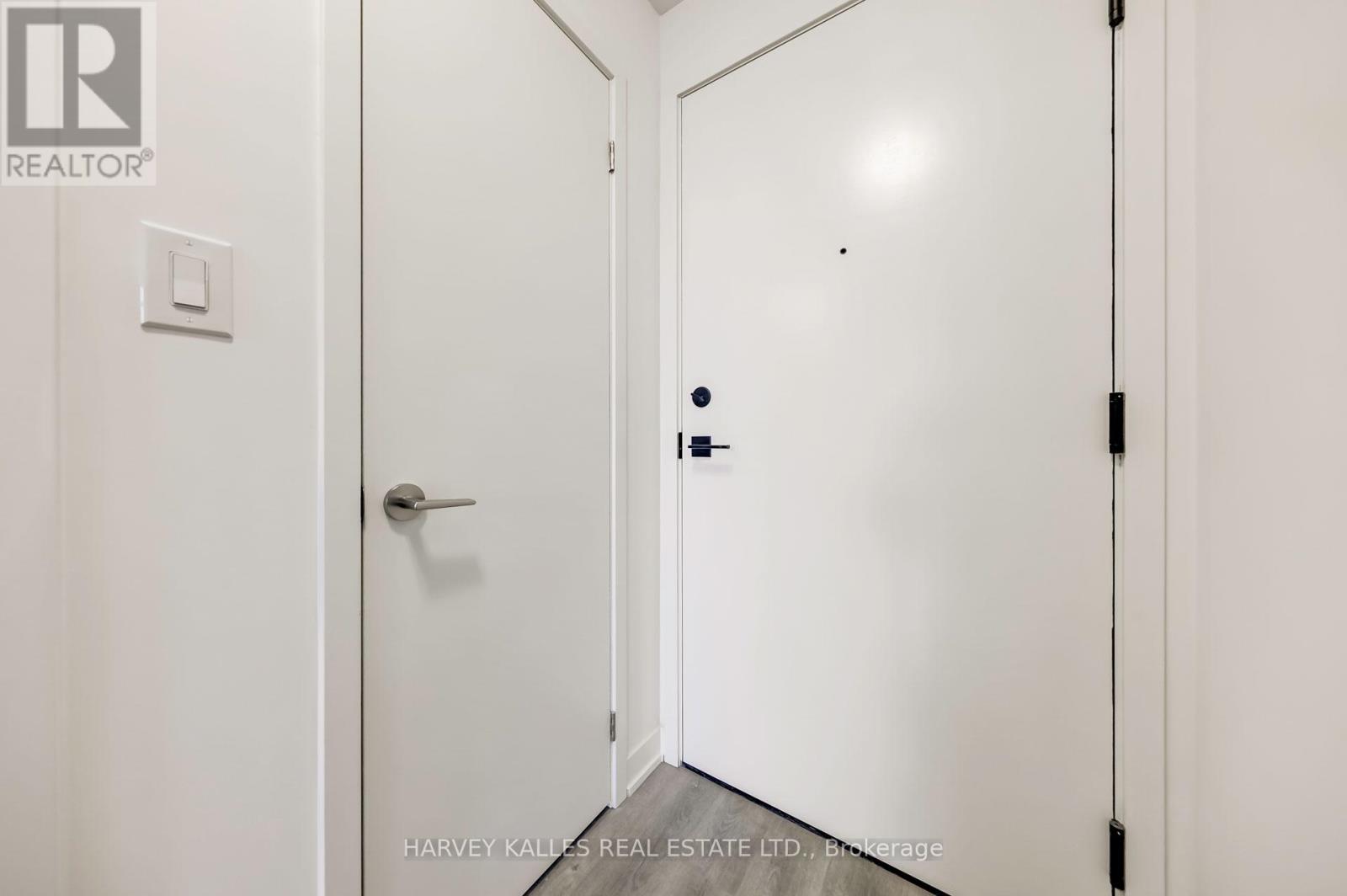1006 - 8119 Birchmount Road, Markham, Ontario L6G 0H5 - Photo 4 - N13754764