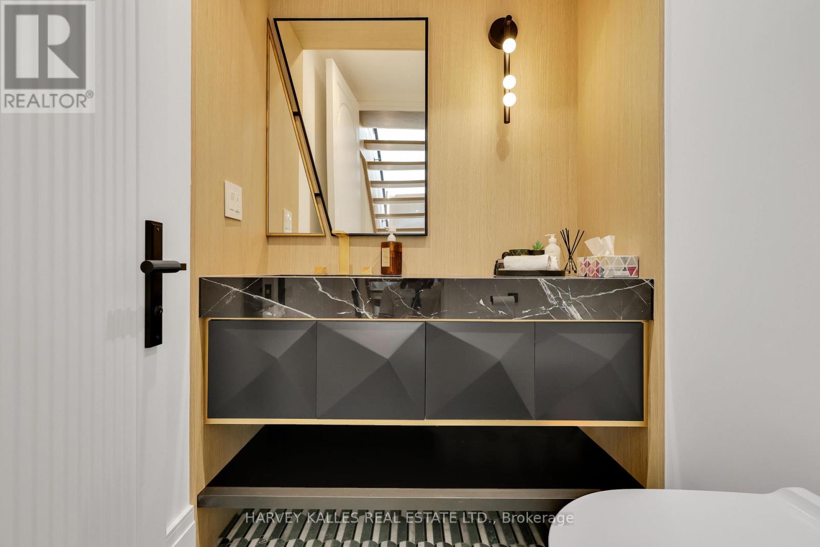 238 Melrose Avenue, Toronto, Ontario M5M 1Z1 - Photo 22 - C13755378