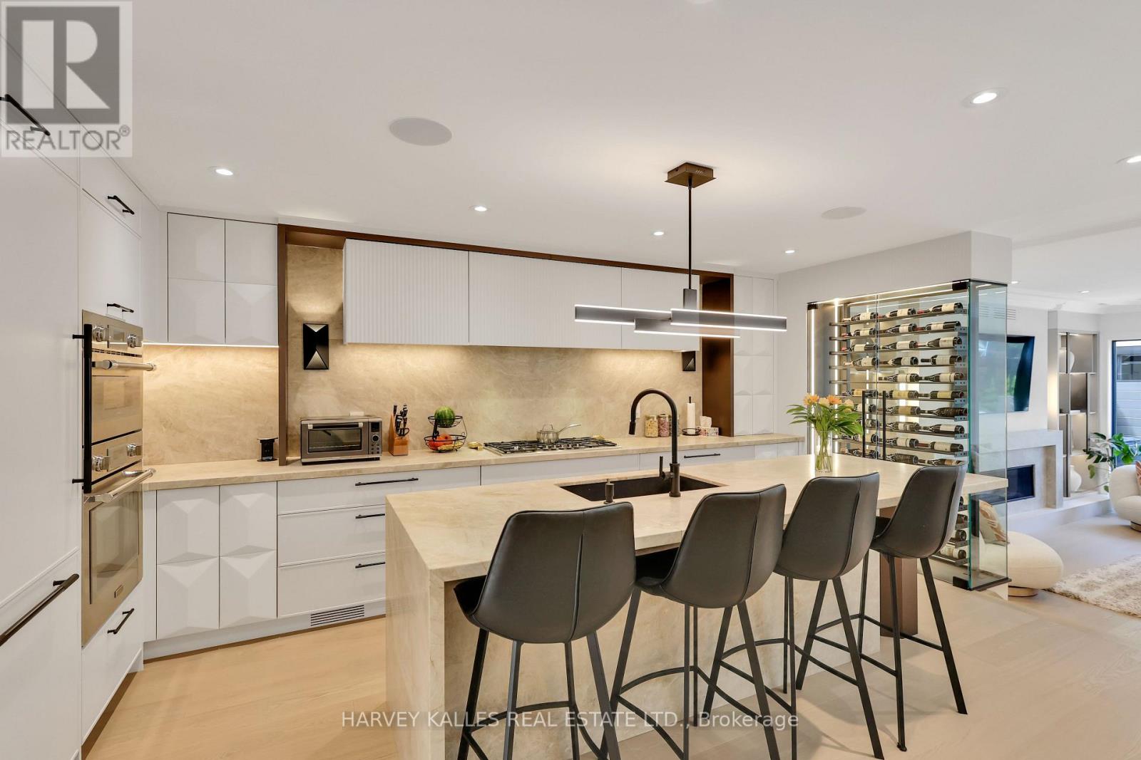 238 Melrose Avenue, Toronto, Ontario M5M 1Z1 - Photo 9 - C13755378
