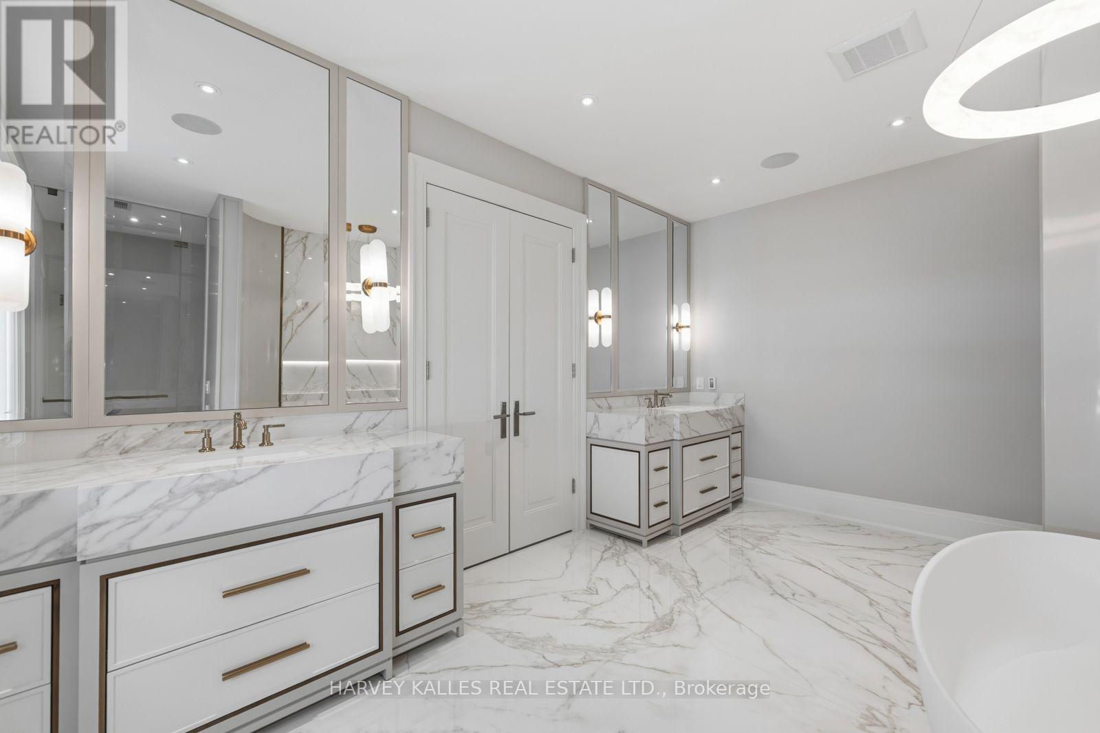117 Yonge Boulevard, Toronto, Ontario M5M 3H2 - Photo 31 - C13755546