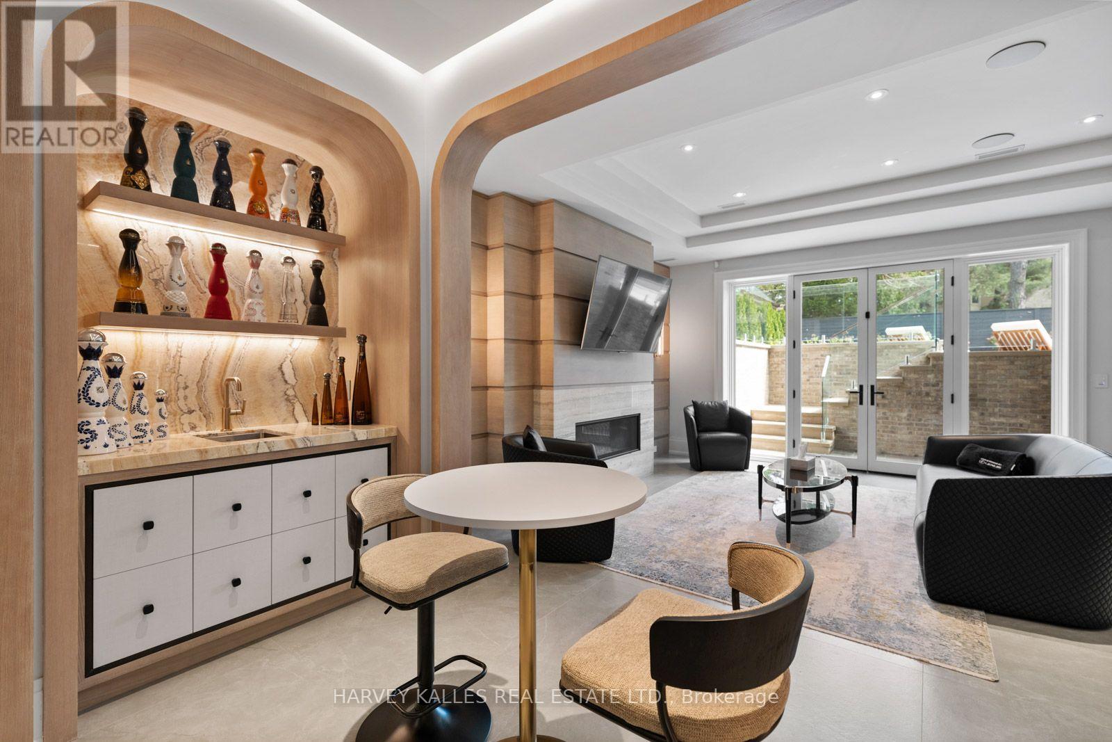 117 Yonge Boulevard, Toronto, Ontario M5M 3H2 - Photo 43 - C13755546
