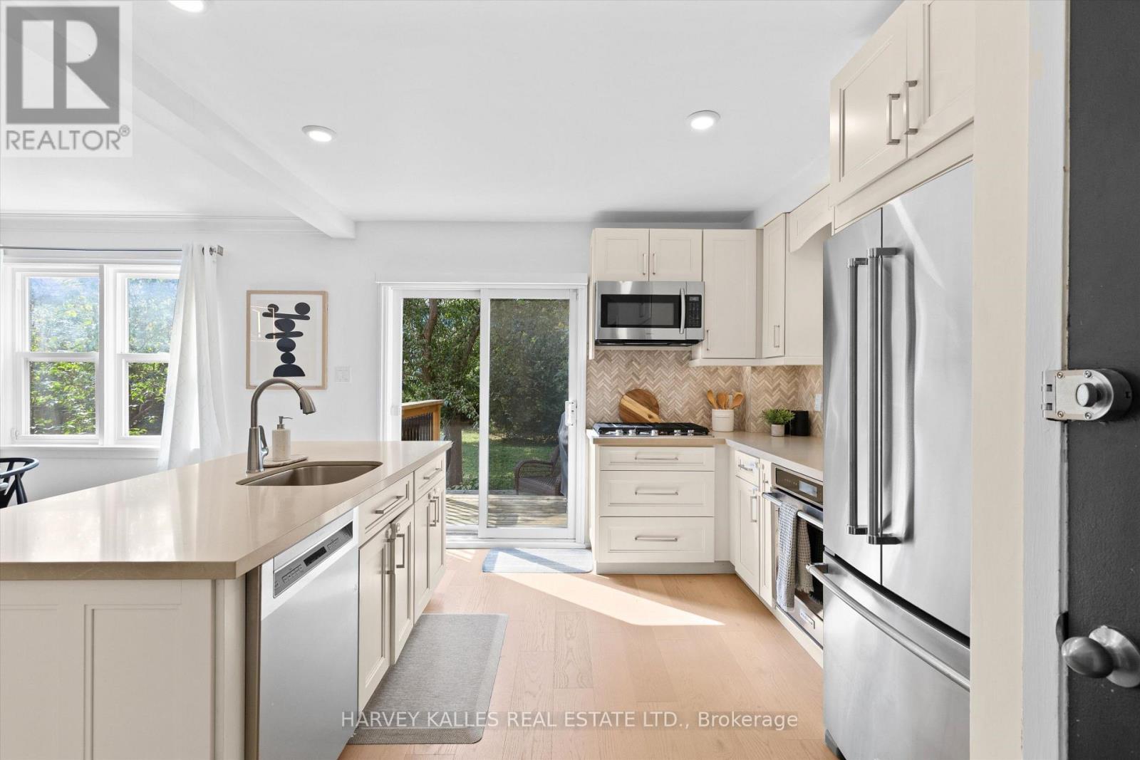 84 Lynnhaven Road, Toronto, Ontario  M6A 2K9 - Photo 15 - C13755752