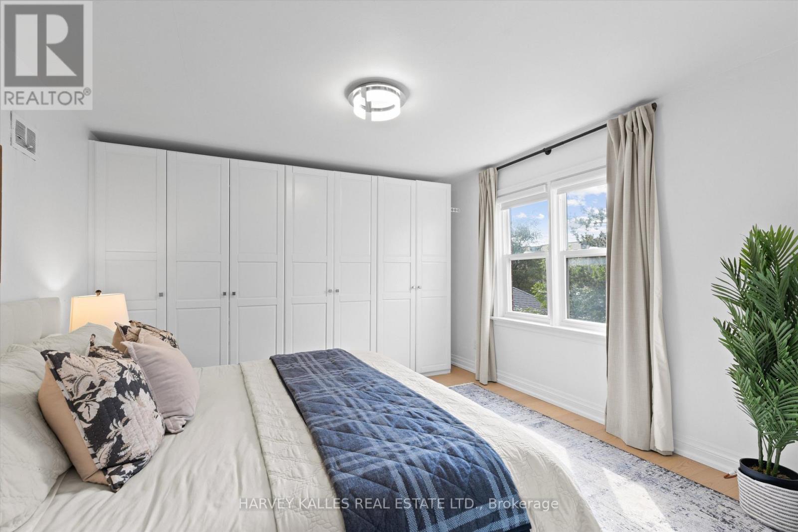 84 Lynnhaven Road, Toronto, Ontario  M6A 2K9 - Photo 19 - C13755752