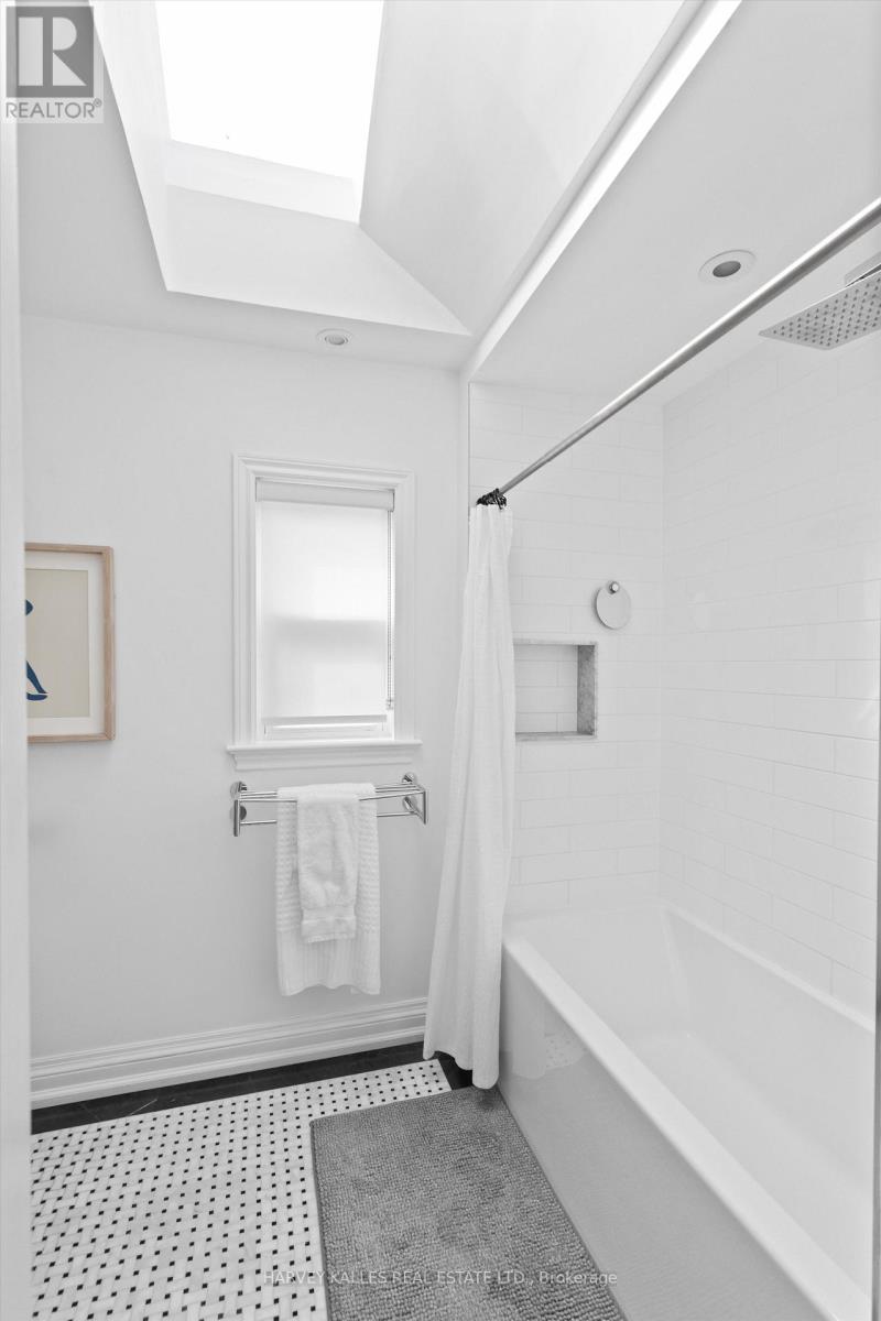 84 Lynnhaven Road, Toronto, Ontario  M6A 2K9 - Photo 22 - C13755752