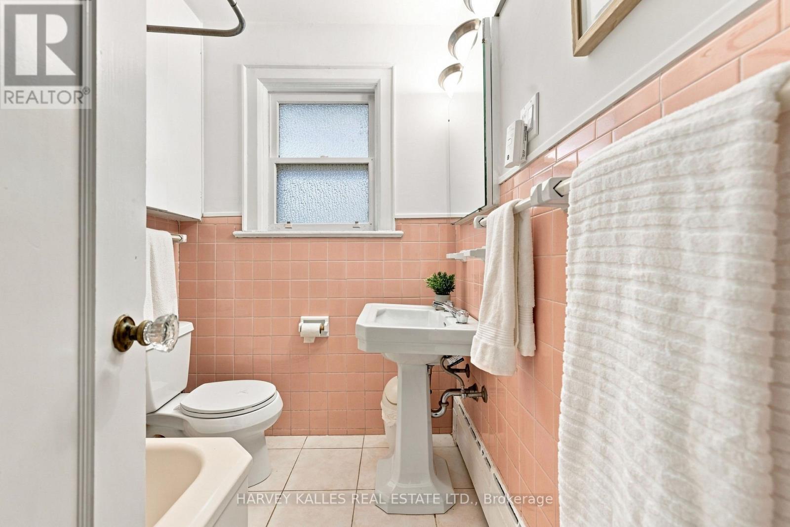 231 Glengrove Avenue W, Toronto, Ontario M4R 1P4 - Photo 26 - C13756710
