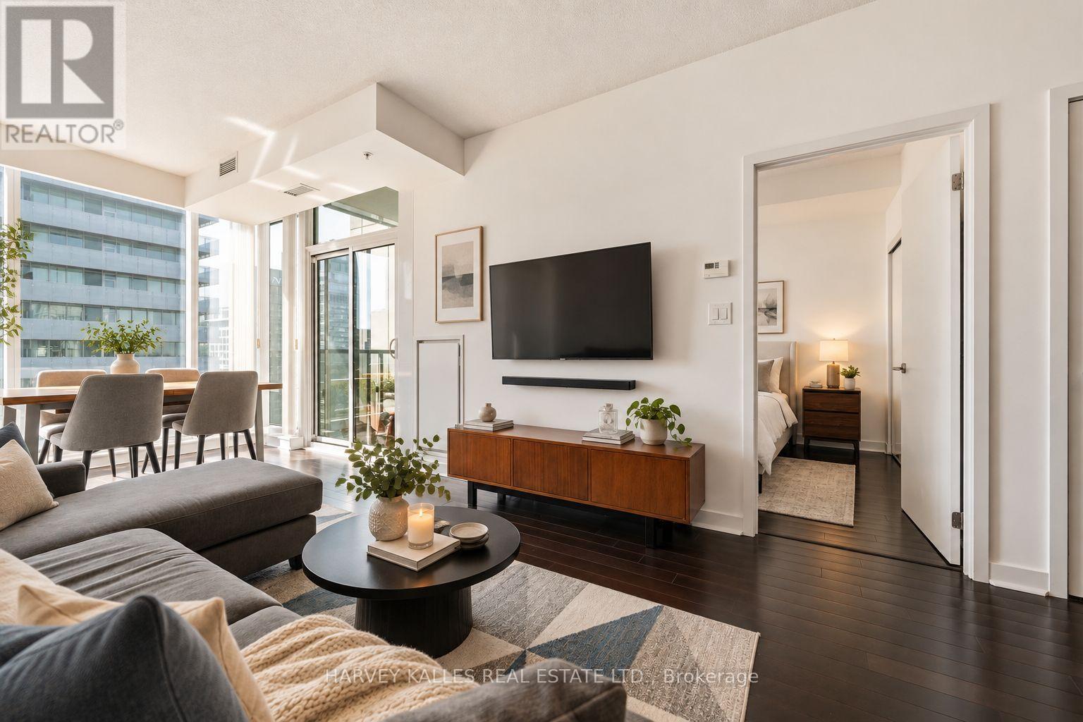 4208 - 295 Adelaide Street W, Toronto, Ontario  M5V 0L4 - Photo 3 - C13756830