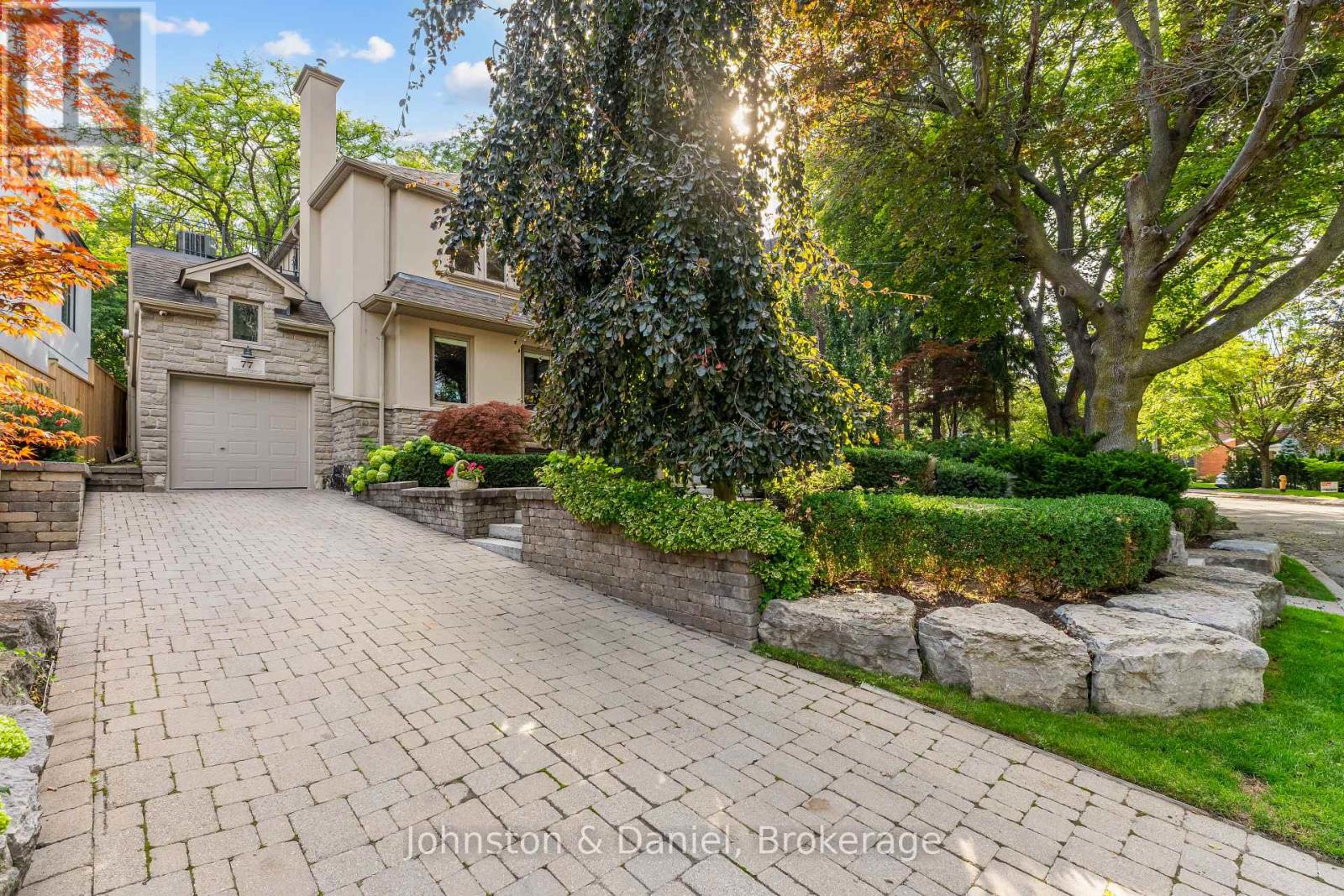 77 Lawrence Crescent, Toronto, Ontario M4N 1N3 - Photo 2 - C13756994