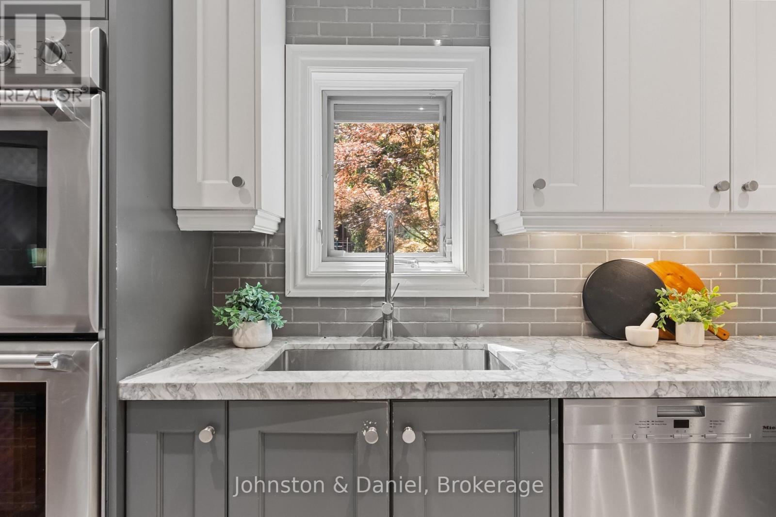 77 Lawrence Crescent, Toronto, Ontario M4N 1N3 - Photo 21 - C13756994