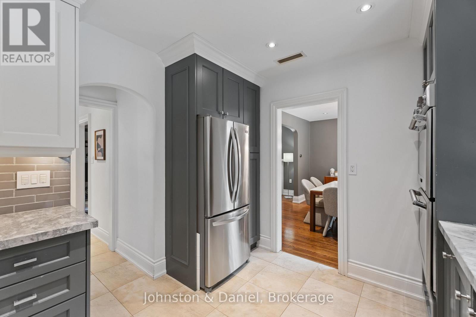 77 Lawrence Crescent, Toronto, Ontario M4N 1N3 - Photo 23 - C13756994