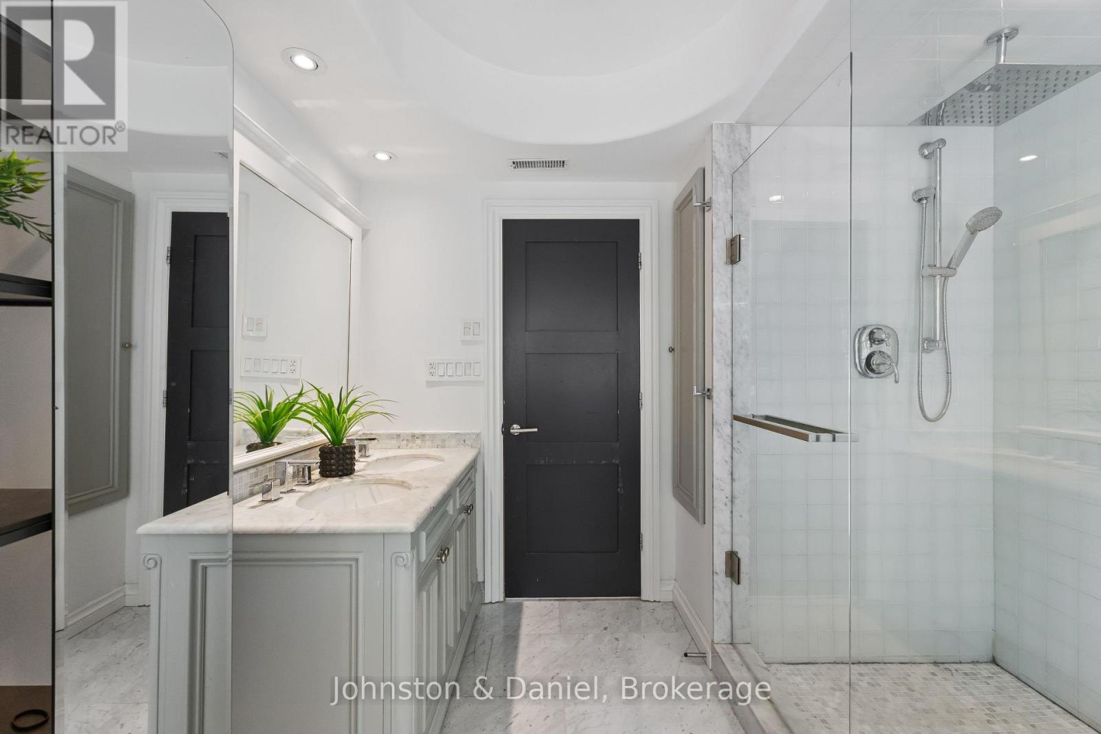 77 Lawrence Crescent, Toronto, Ontario M4N 1N3 - Photo 28 - C13756994