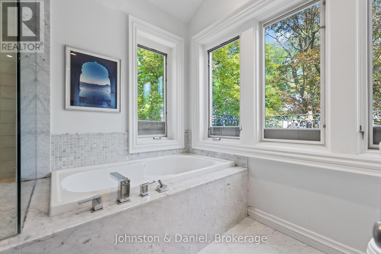 77 Lawrence Crescent, Toronto, Ontario M4N 1N3 - Photo 29 - C13756994