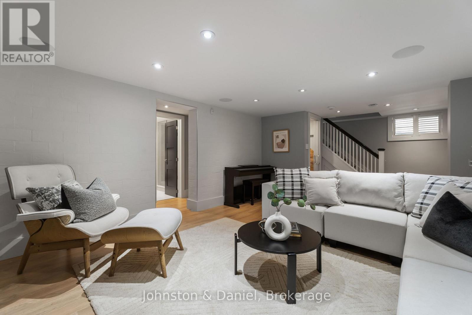 77 Lawrence Crescent, Toronto, Ontario M4N 1N3 - Photo 34 - C13756994