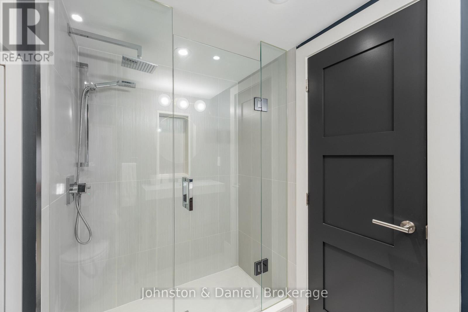 77 Lawrence Crescent, Toronto, Ontario M4N 1N3 - Photo 37 - C13756994